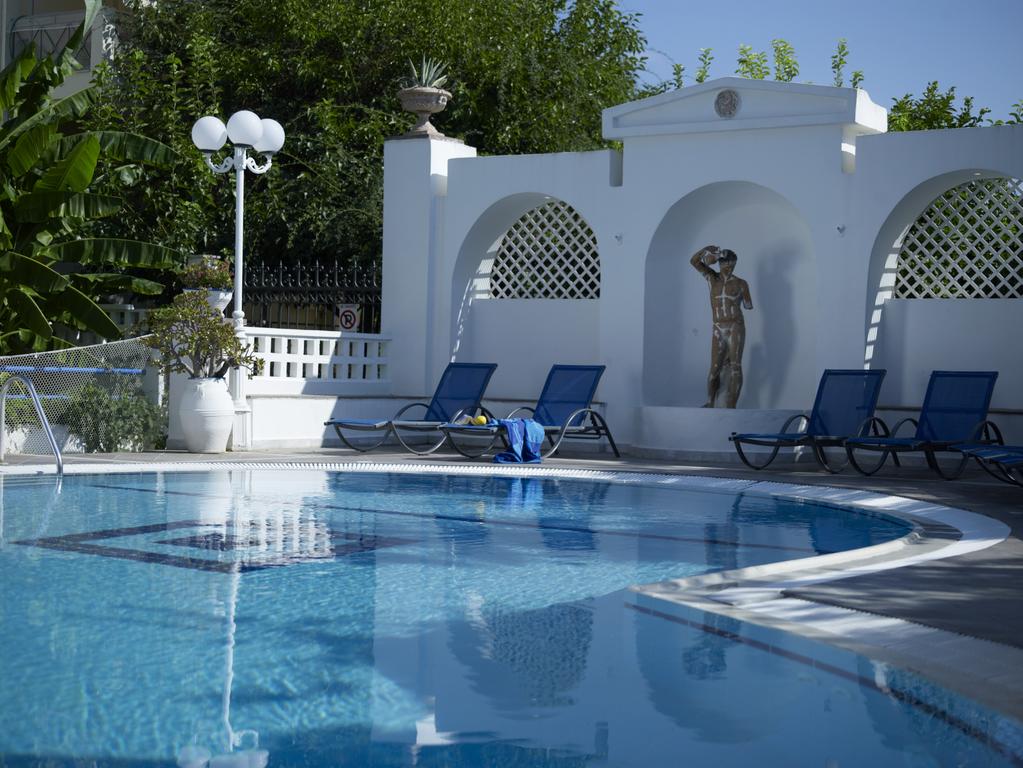 Ninetta's Studios & Apartments