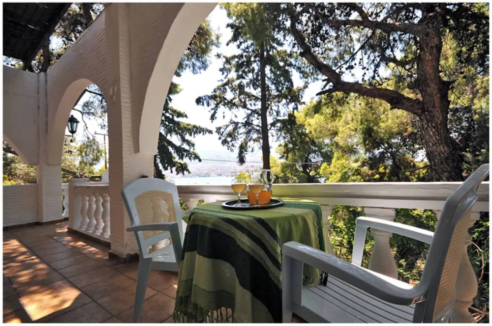 Poros Pine Villa