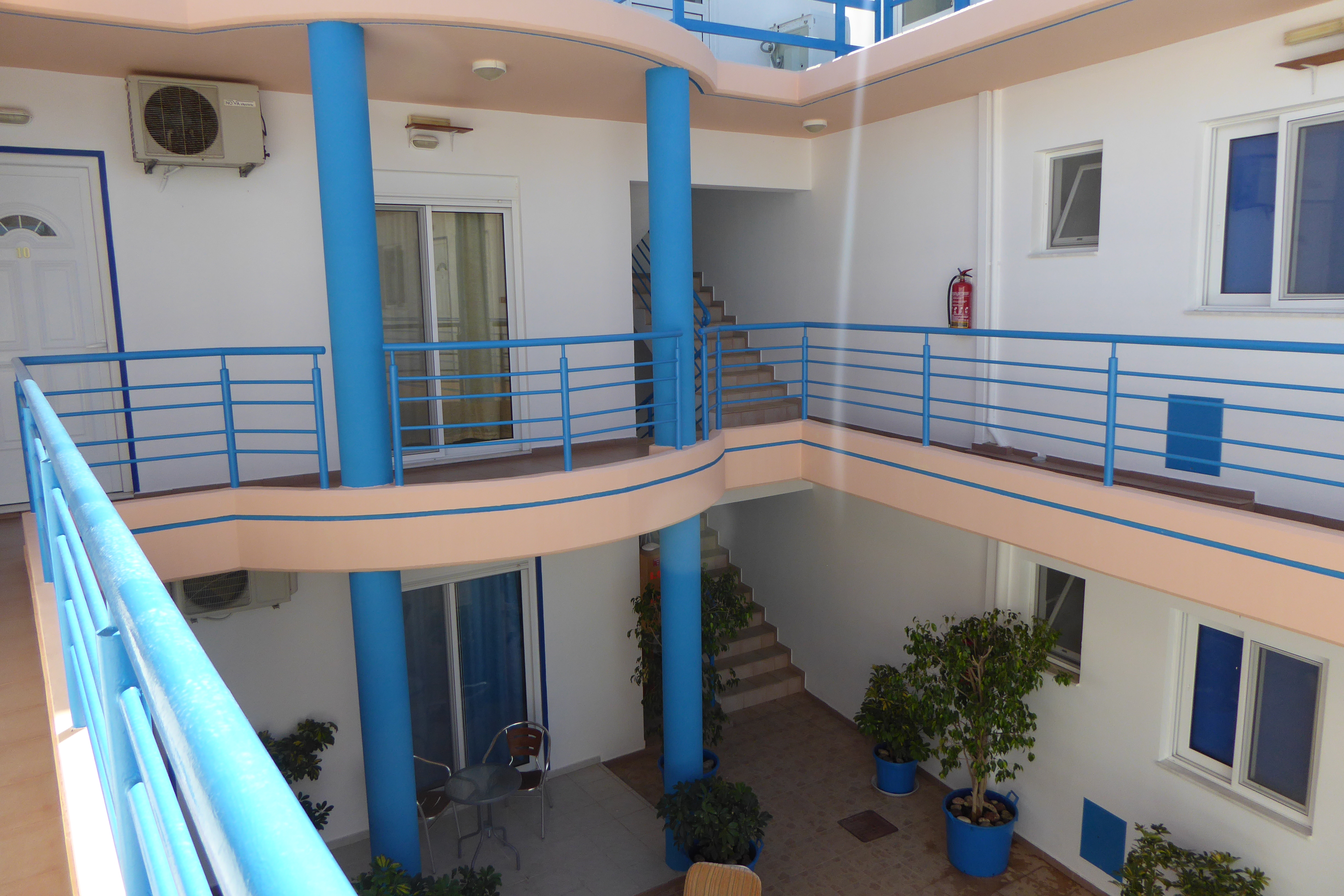 Acapulco Apartments