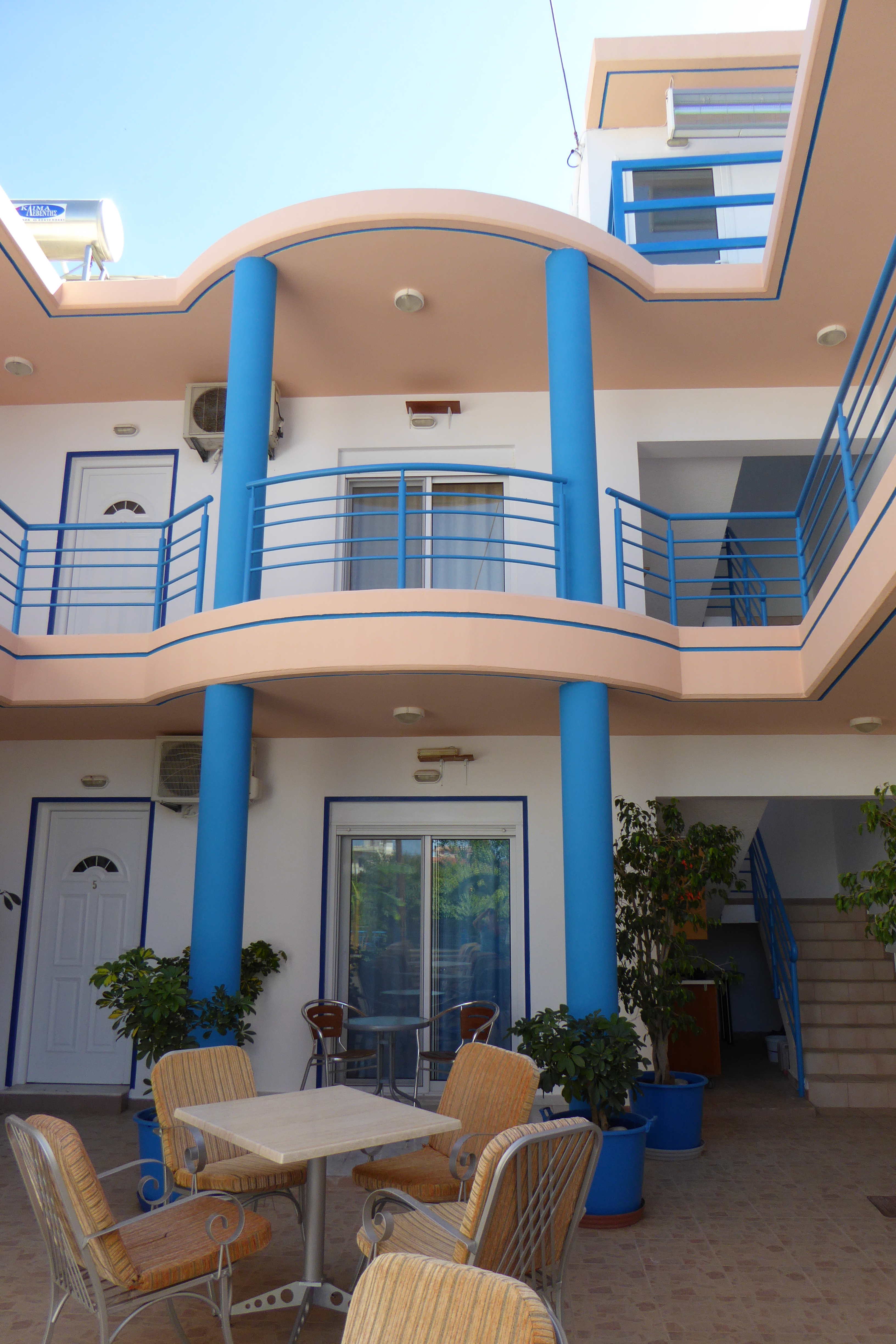Acapulco Apartments