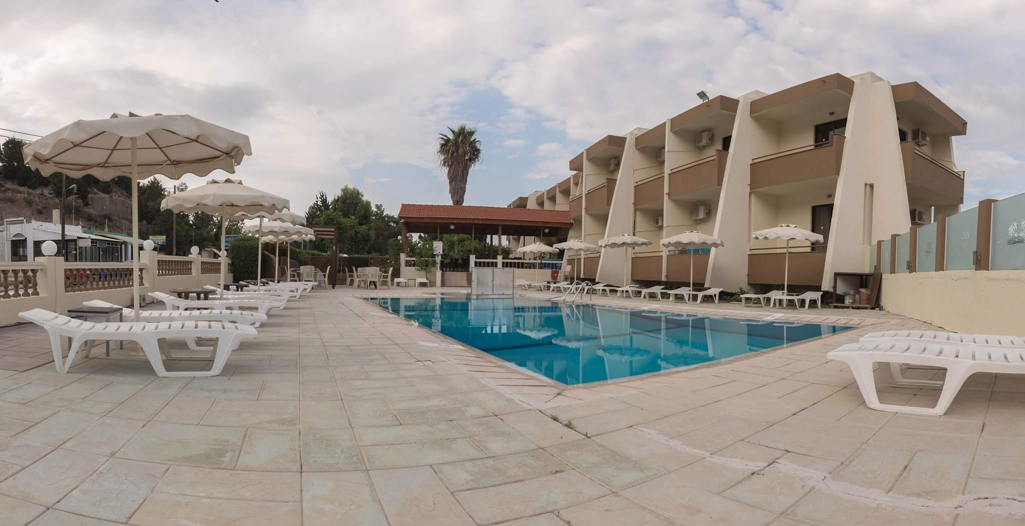 Golden Days Hotel