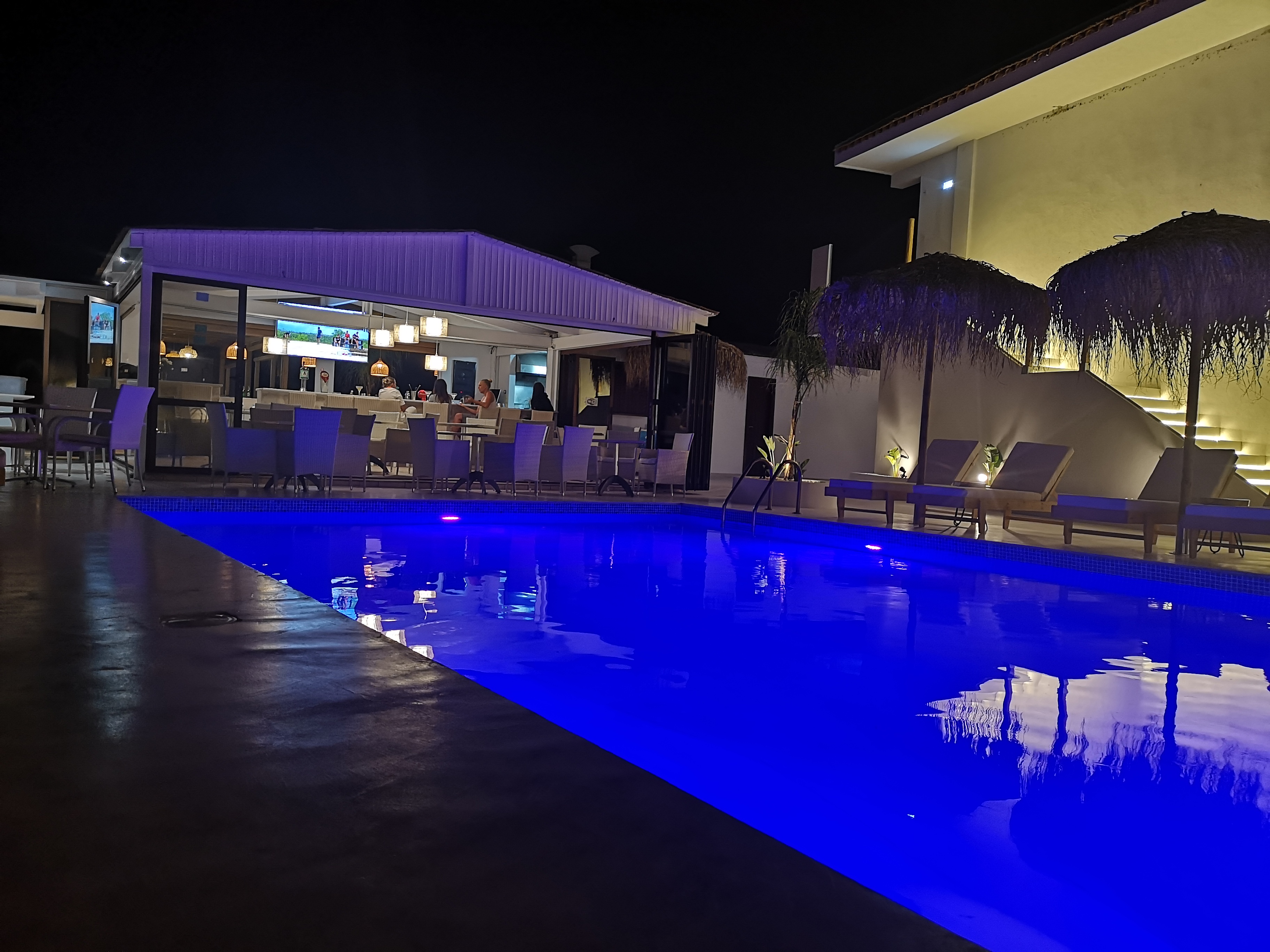 Alia Luxury Suites & Spa Beachfront Hotel