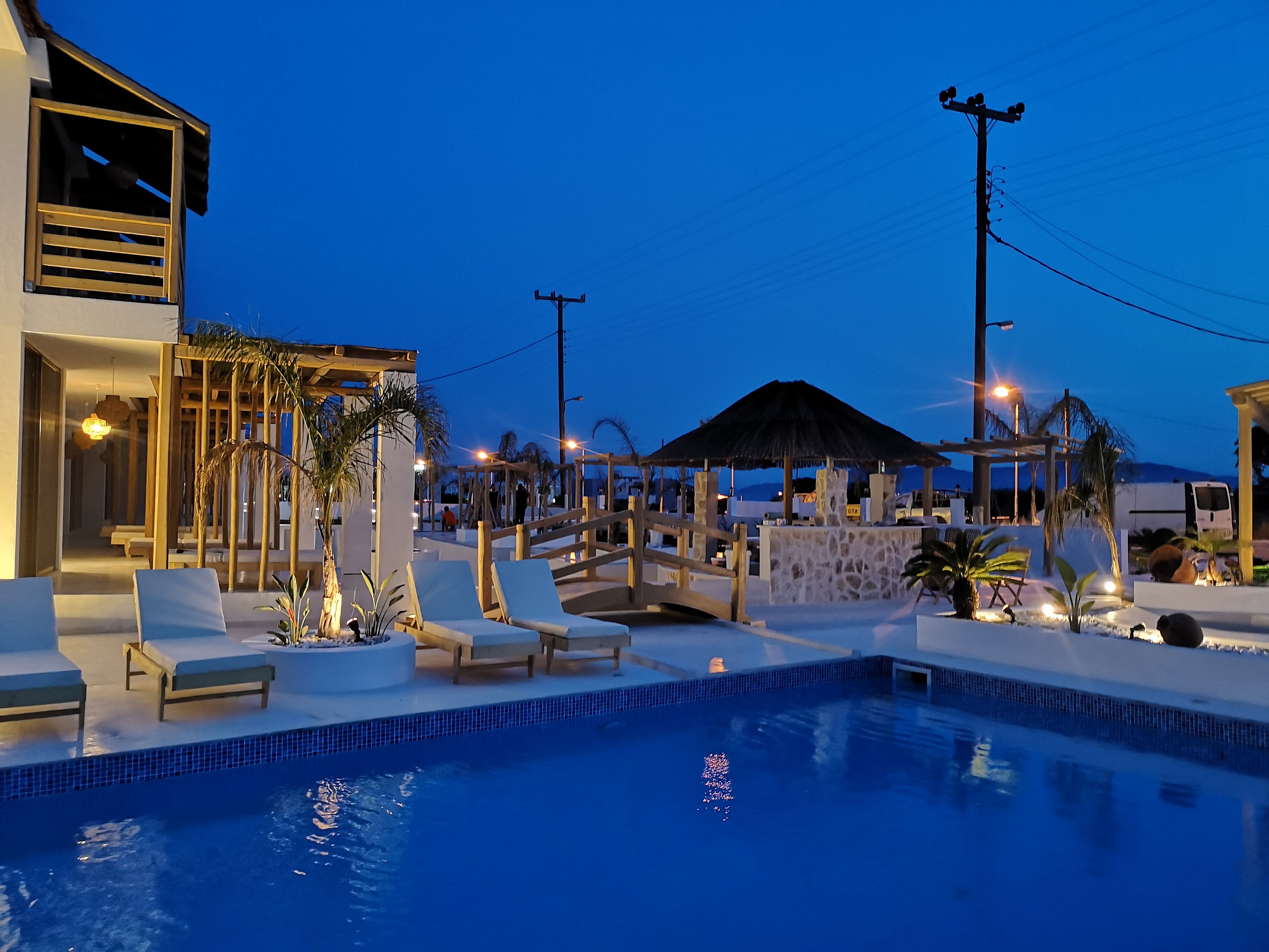 Alia Luxury Suites & Spa Beachfront Hotel