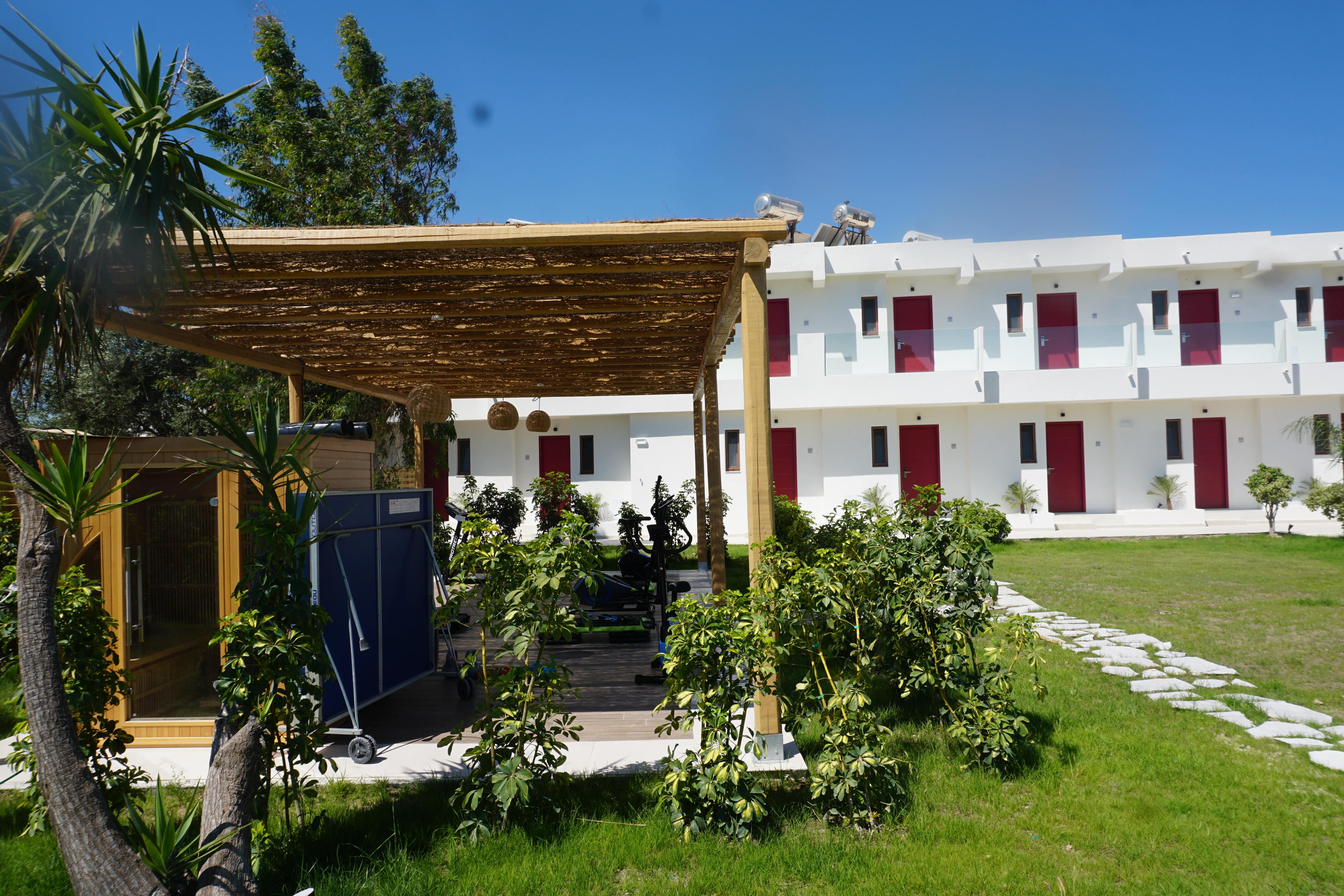 Alia Luxury Suites & Spa Beachfront Hotel
