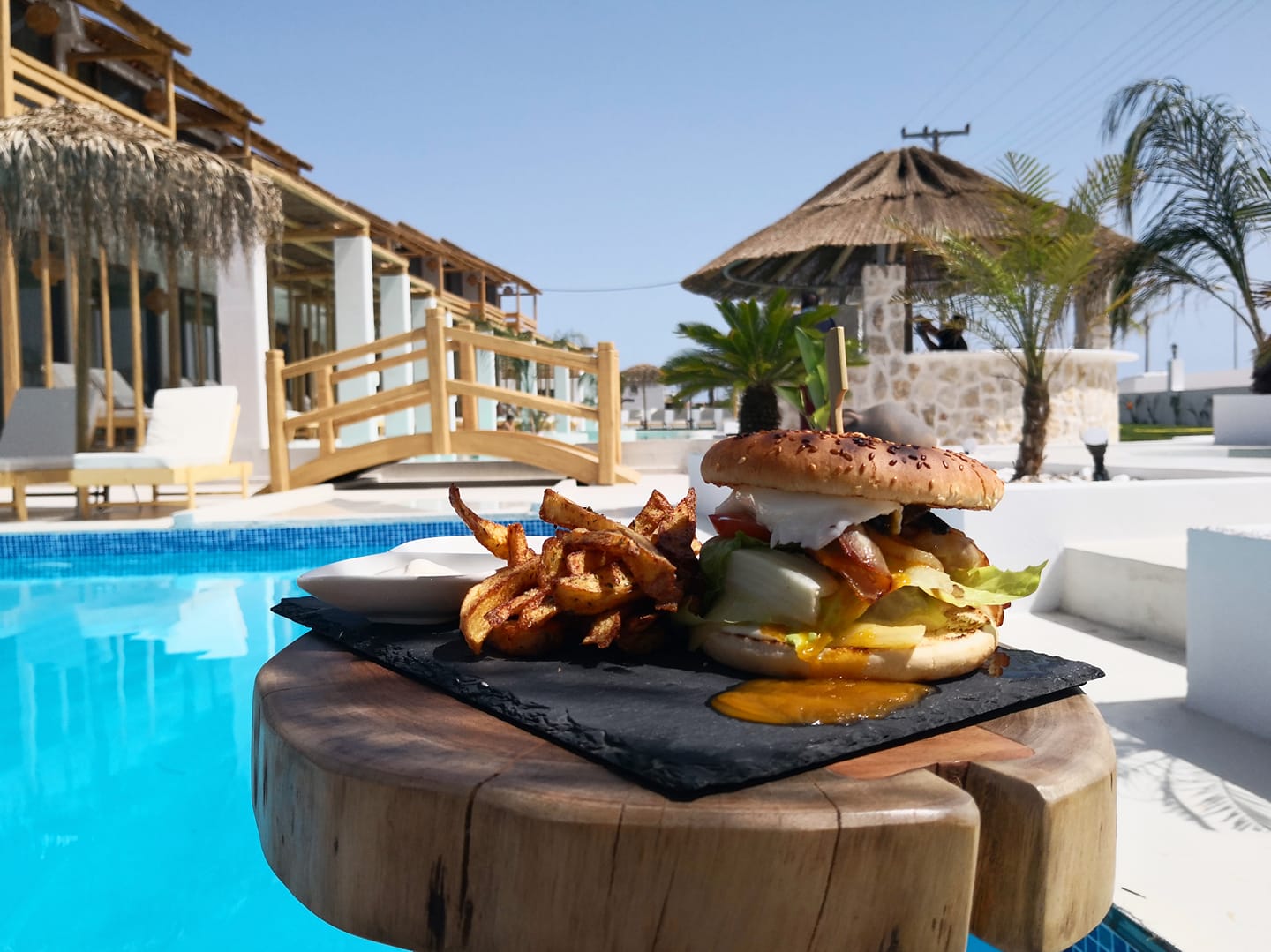 Alia Luxury Suites & Spa Beachfront Hotel