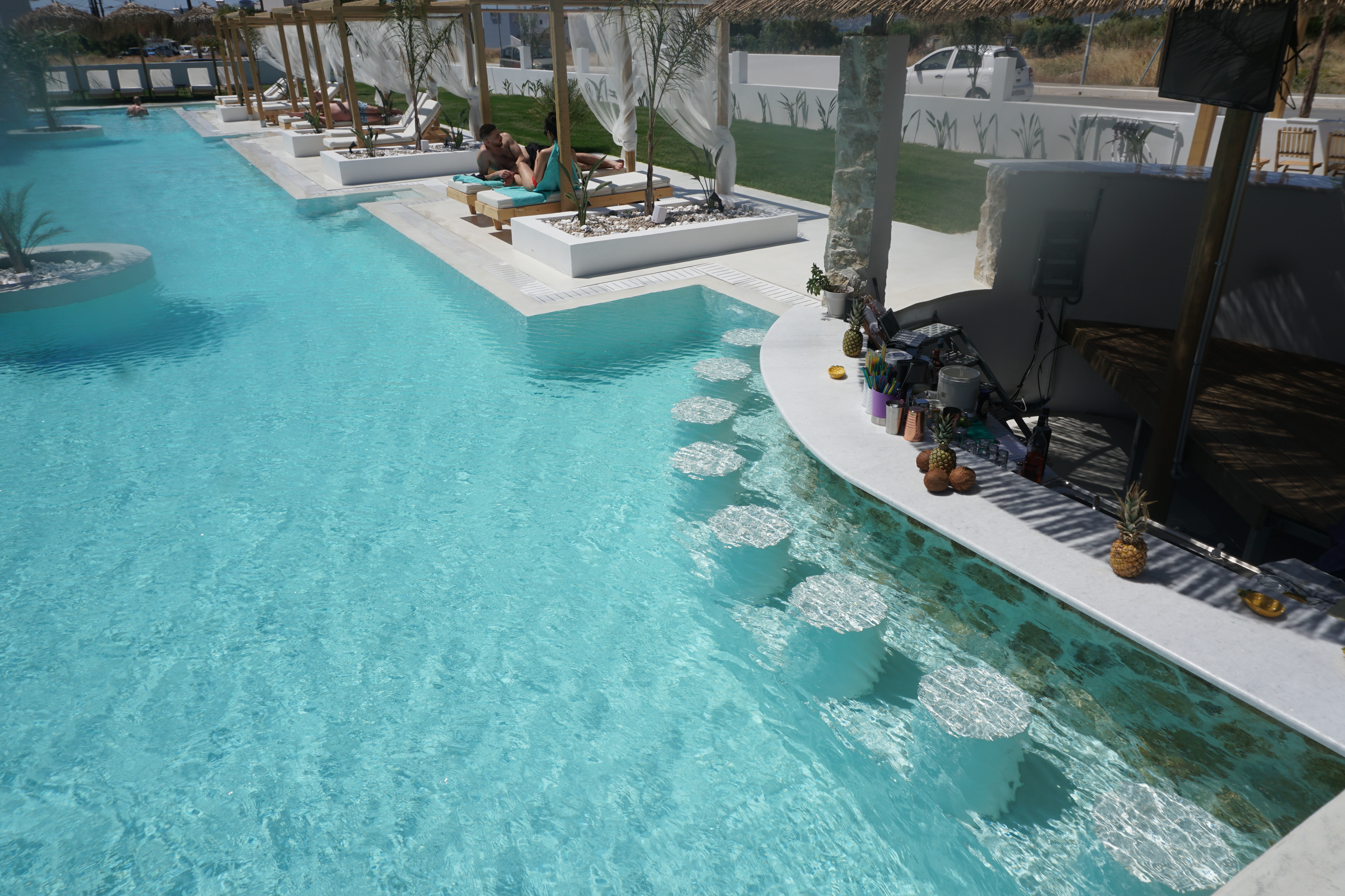 Alia Luxury Suites & Spa Beachfront Hotel