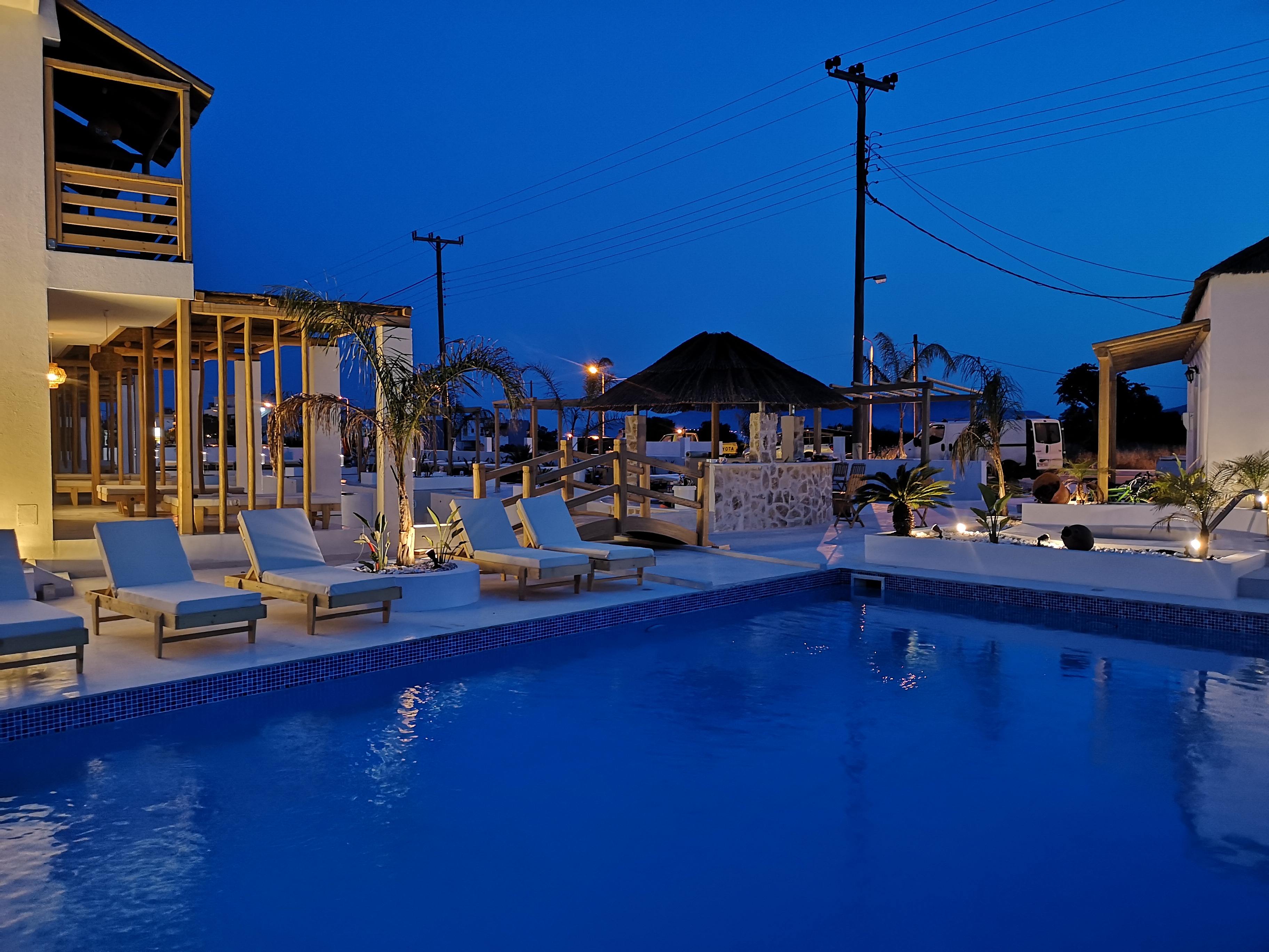 Alia Luxury Suites & Spa Beachfront Hotel