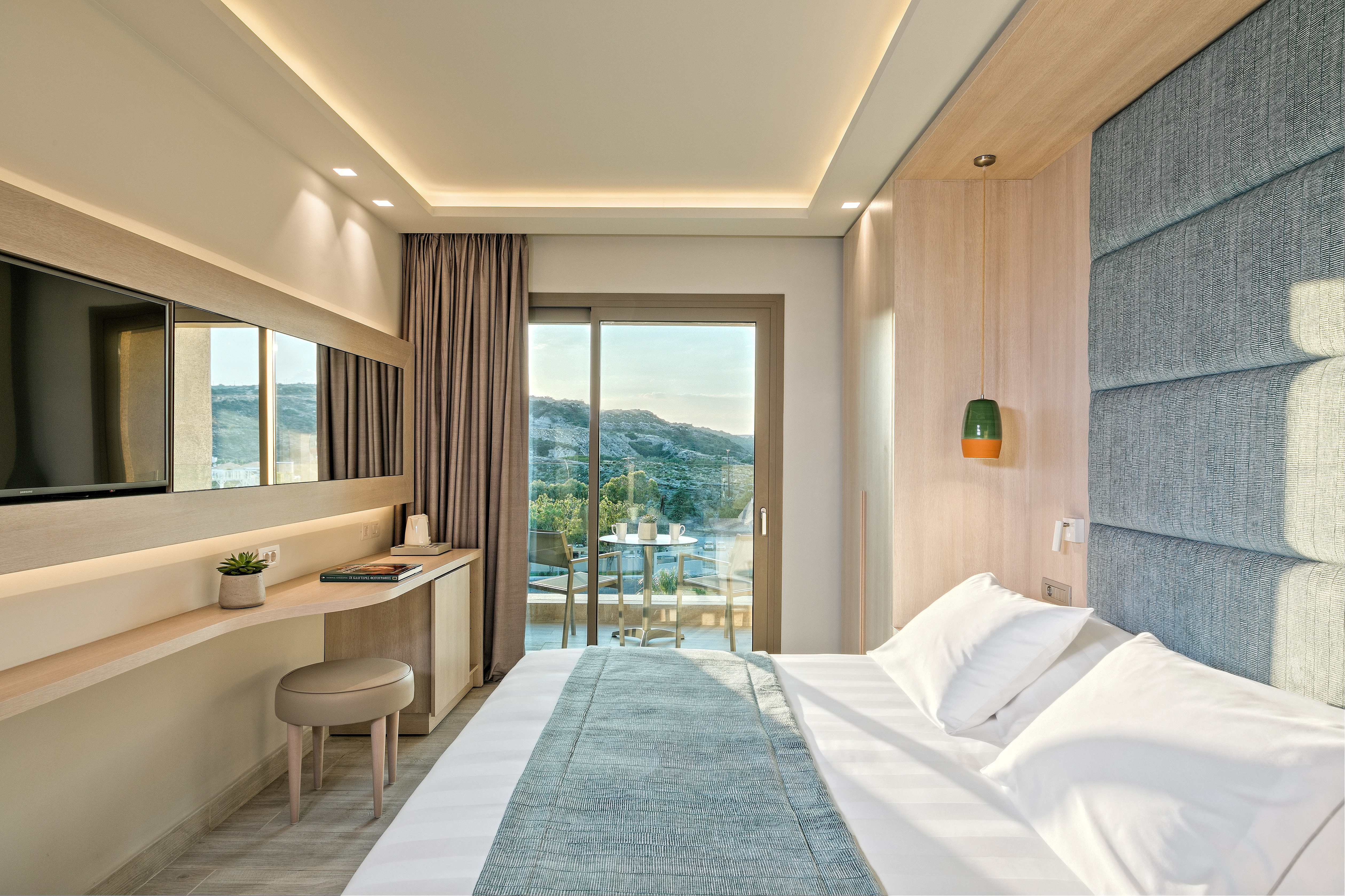 Amada Colossos Resort