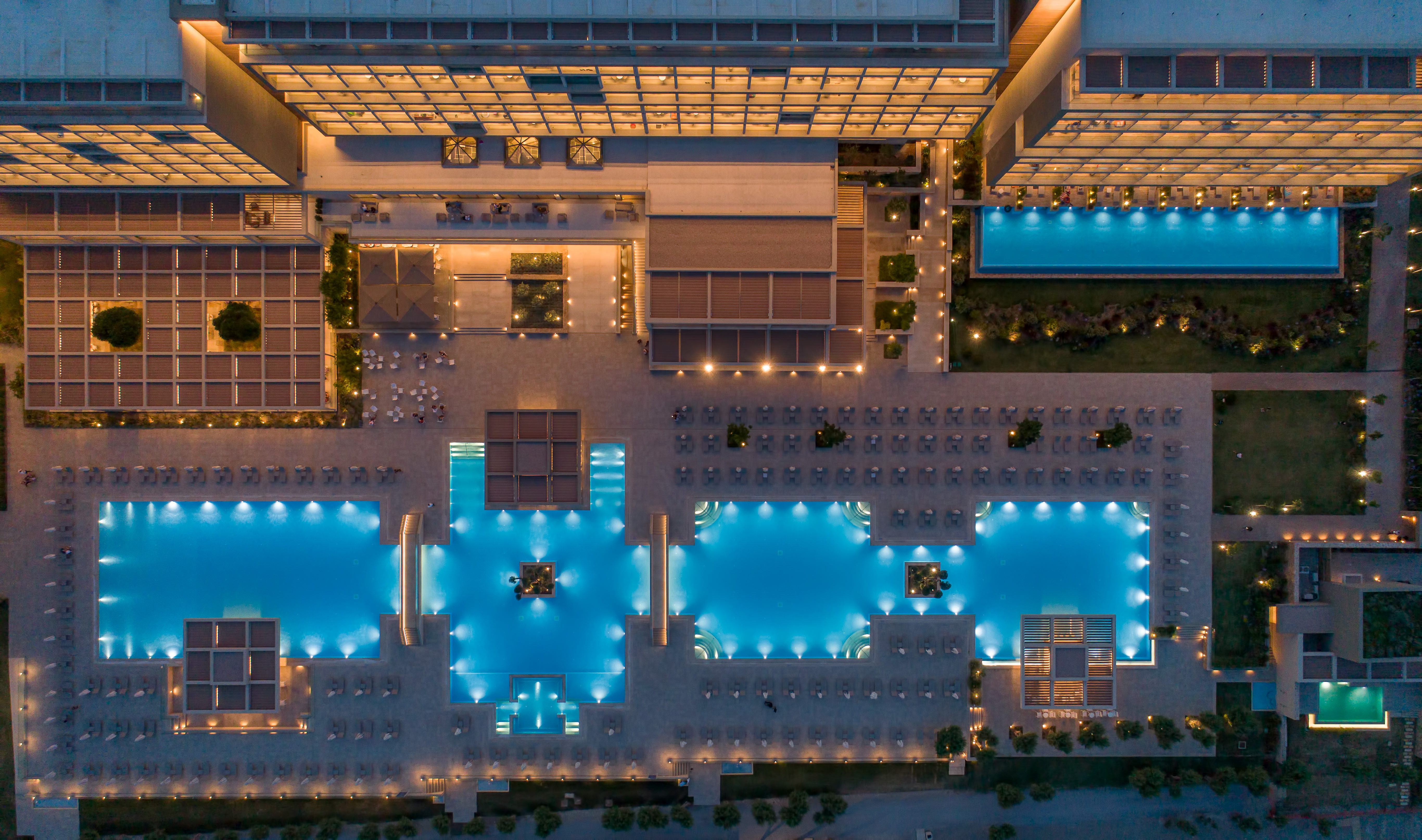 Amada Colossos Resort