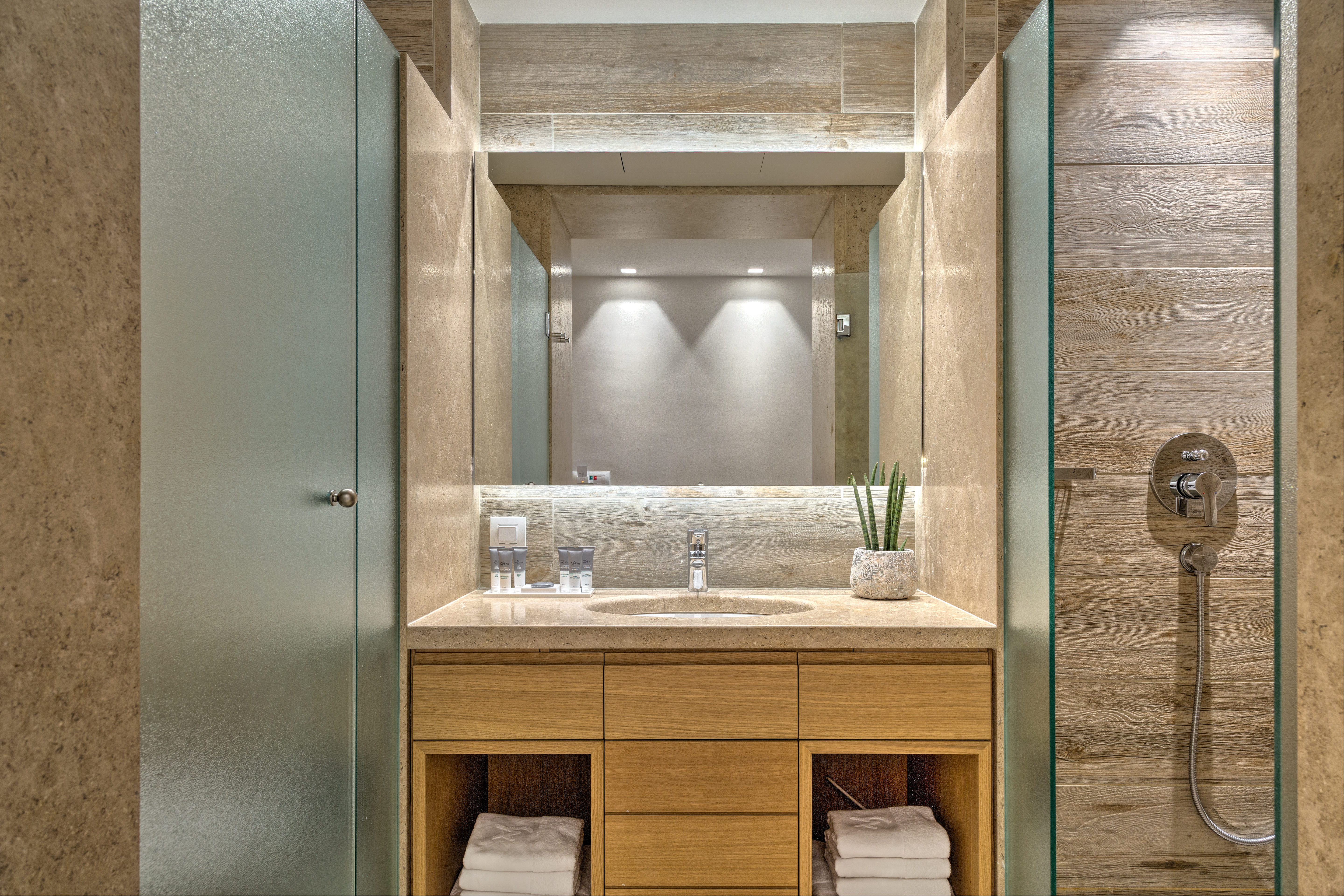 Amada Colossos Resort