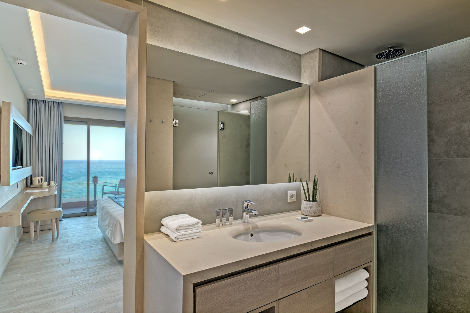 Amada Colossos Resort