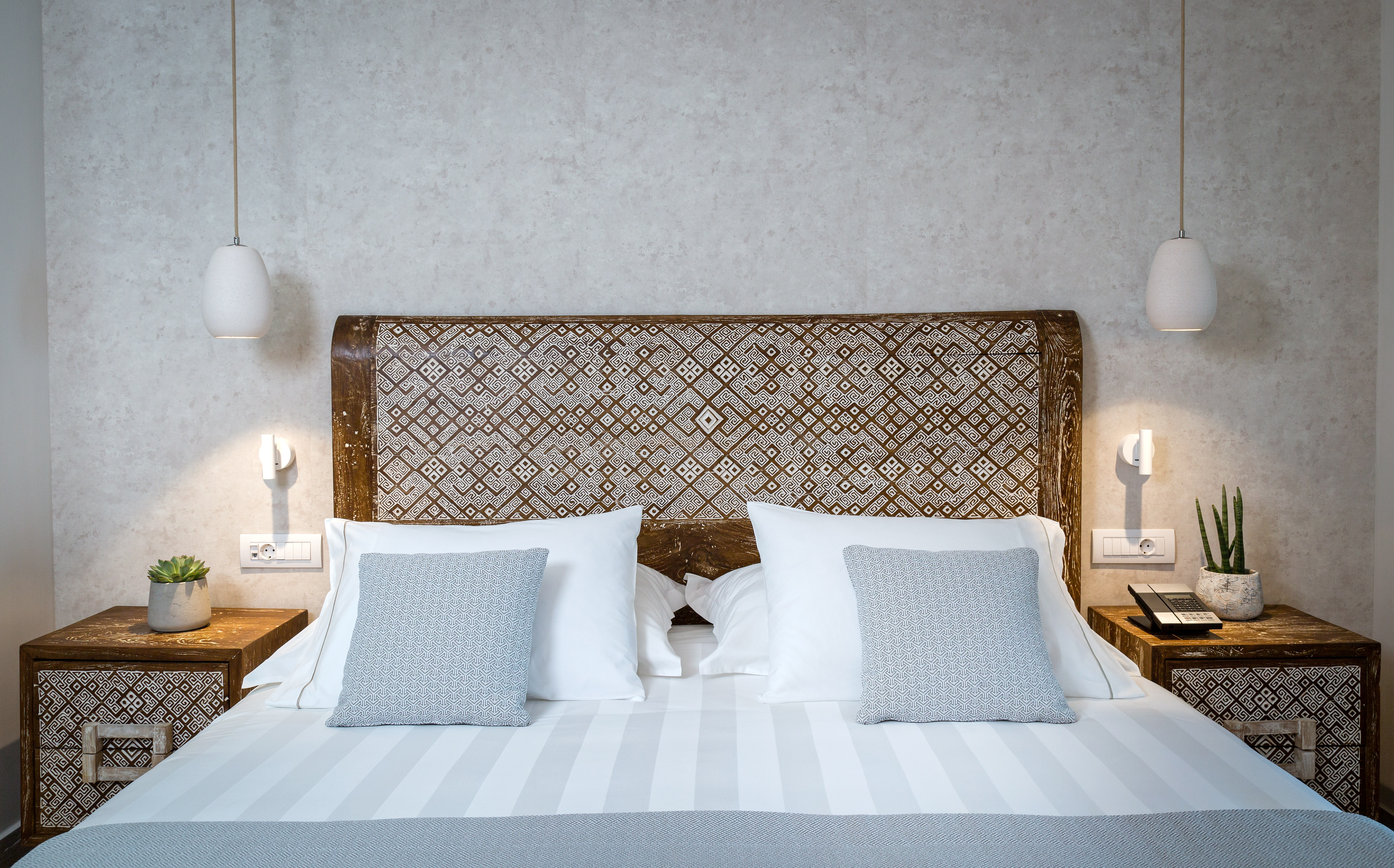 Amada Colossos Resort