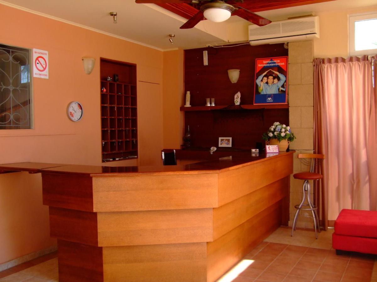 Antonios Hotel