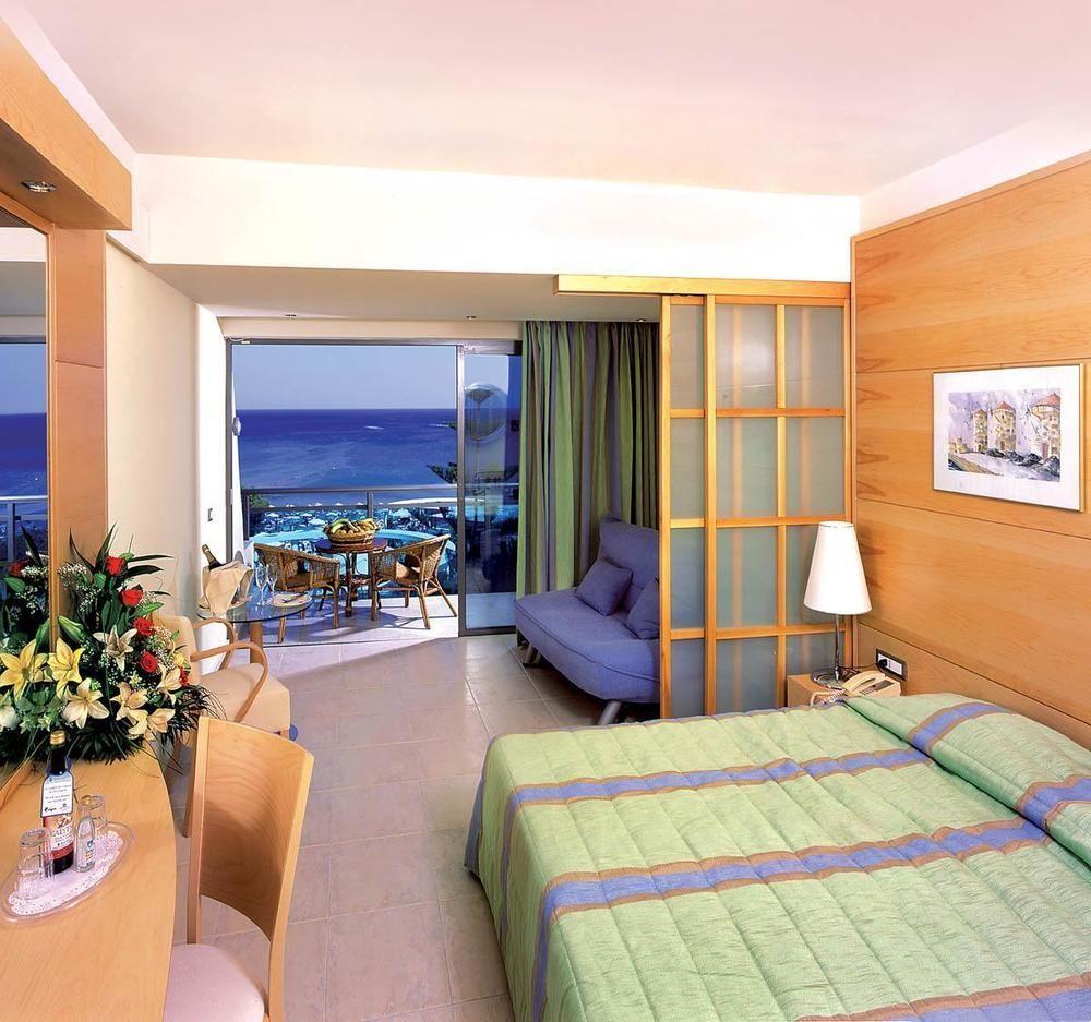 Calypso Beach Hotel
