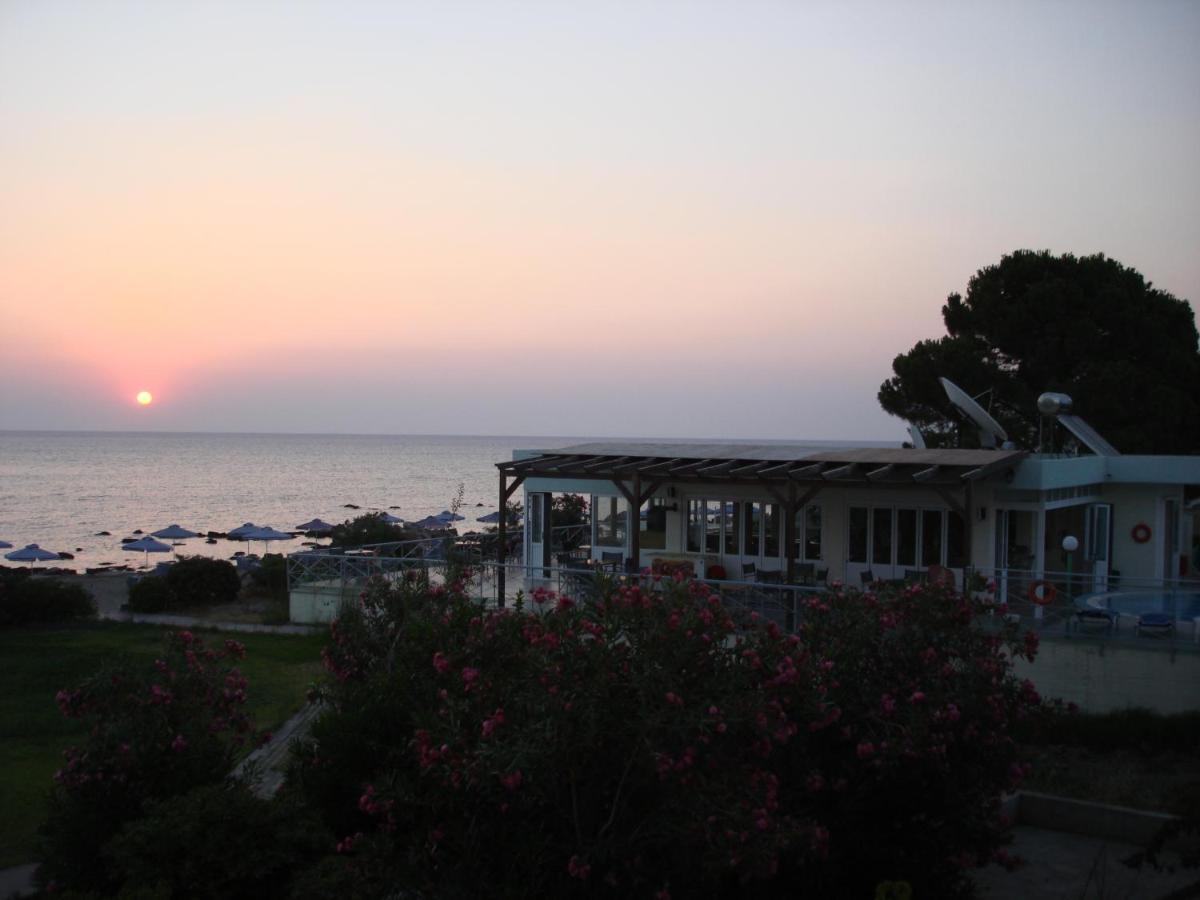 Elpida Beach Studios