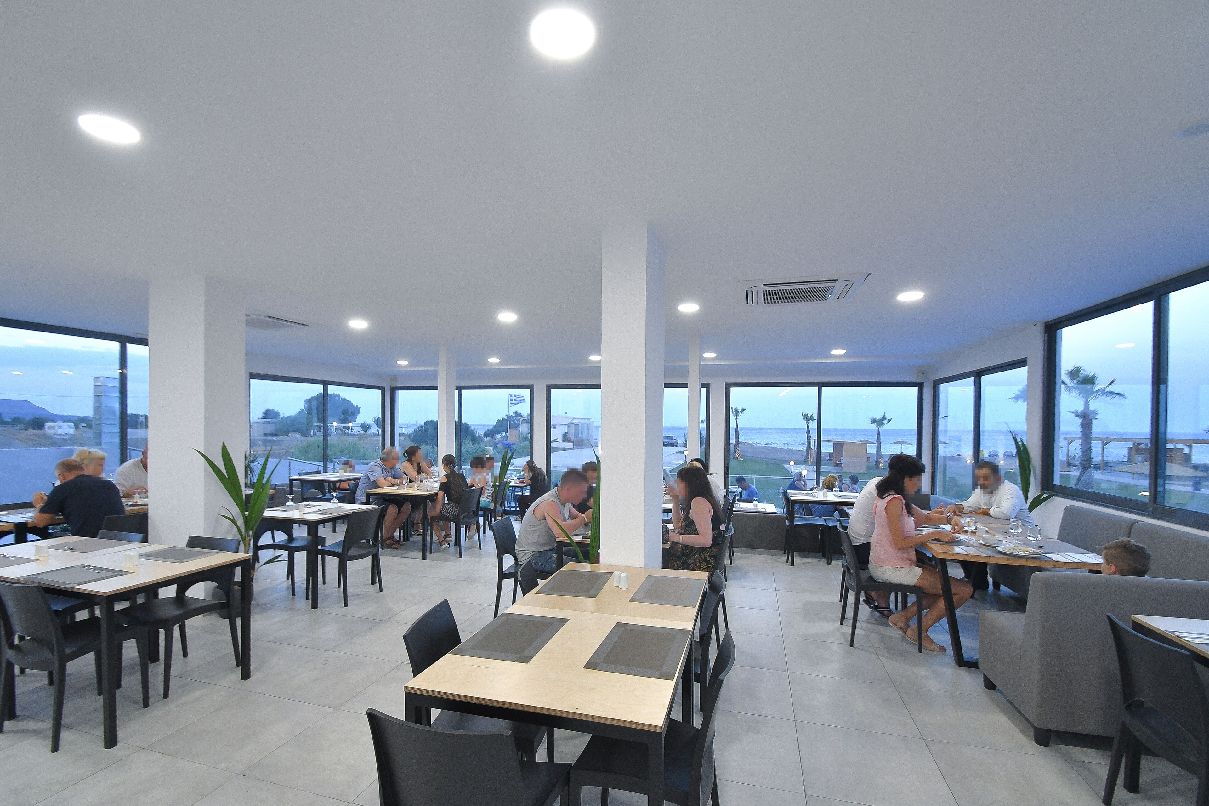 Evita Bay Hotel