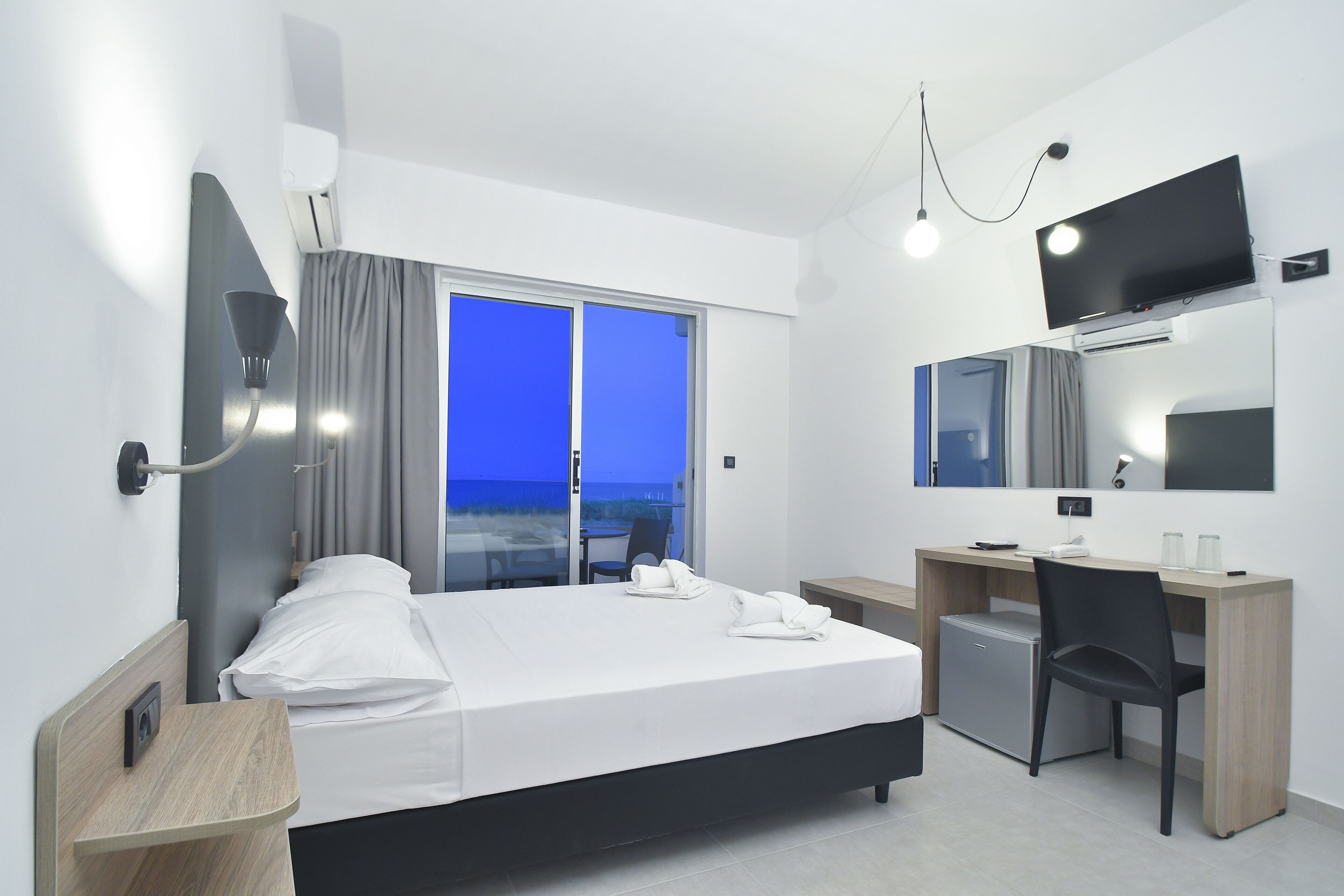 Evita Bay Hotel