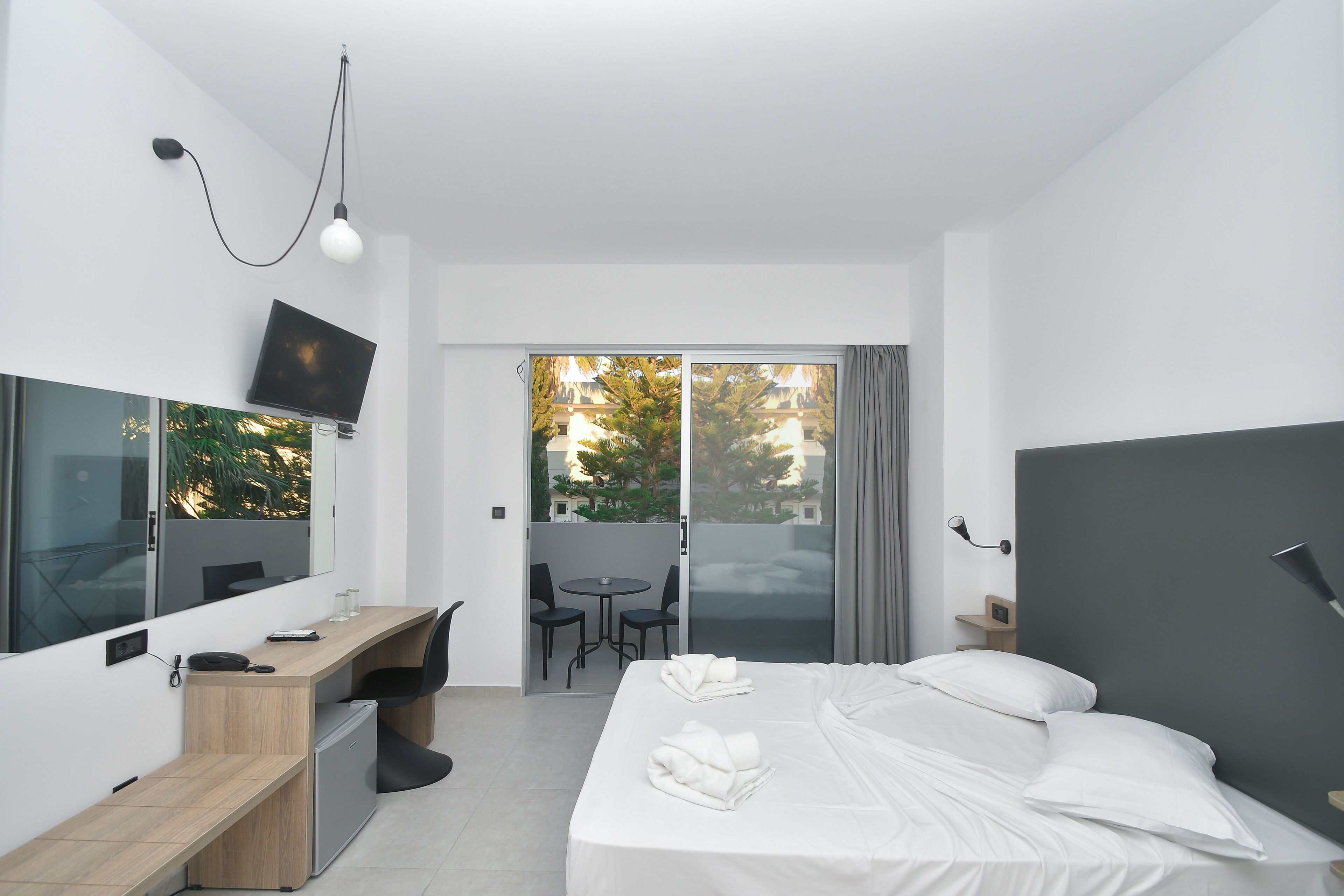 Evita Bay Hotel