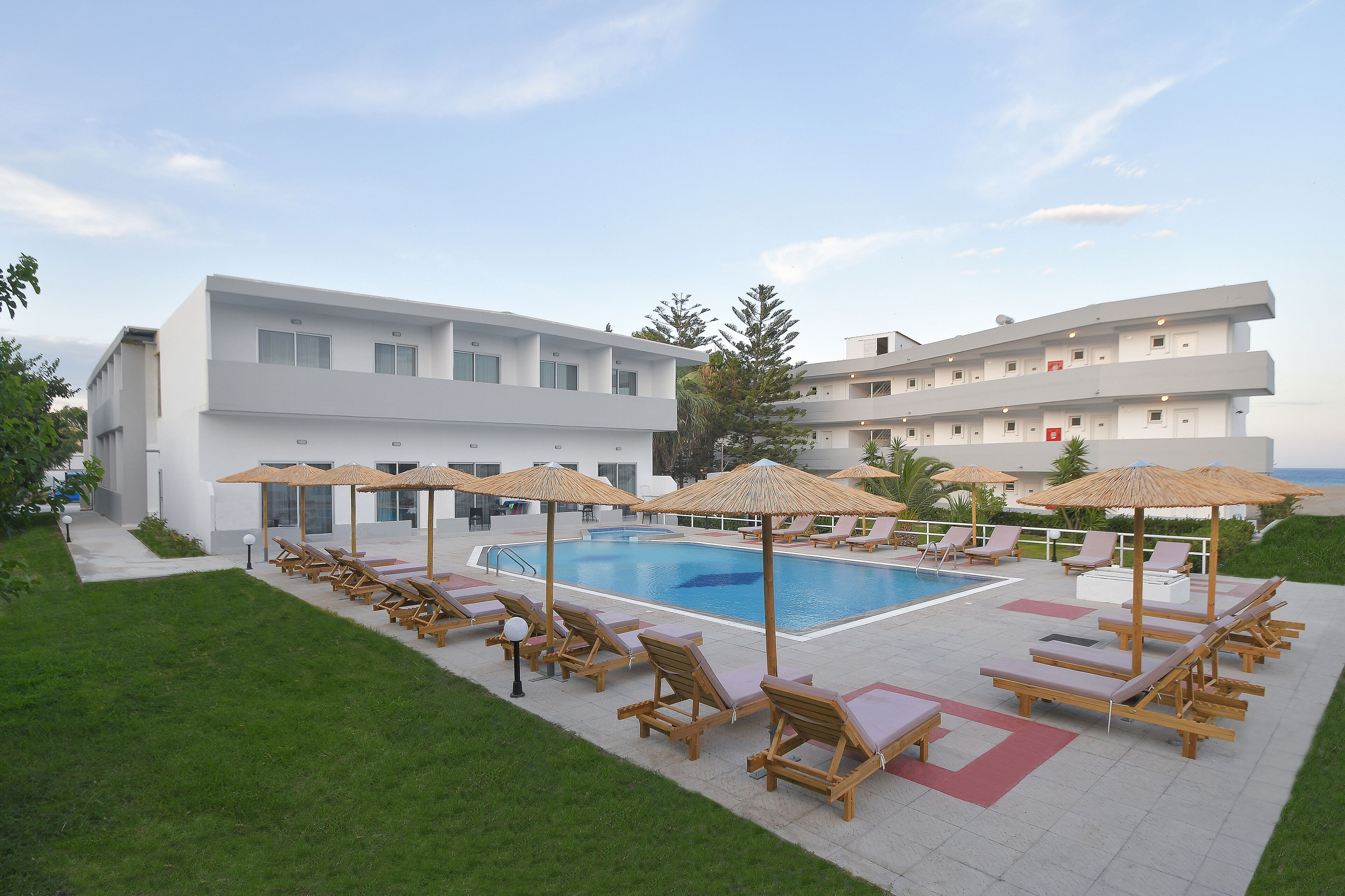 Evita Bay Hotel