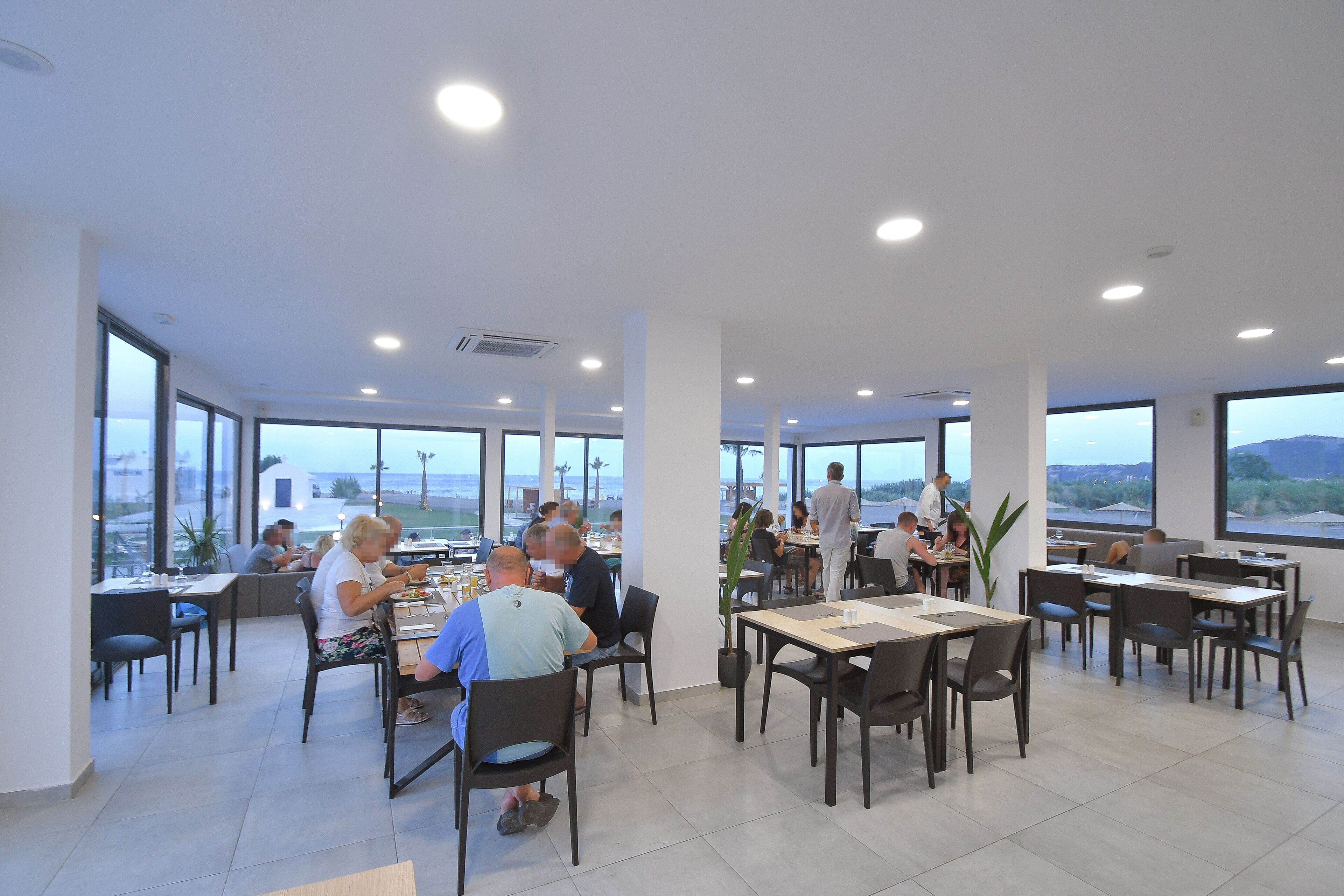 Evita Bay Hotel