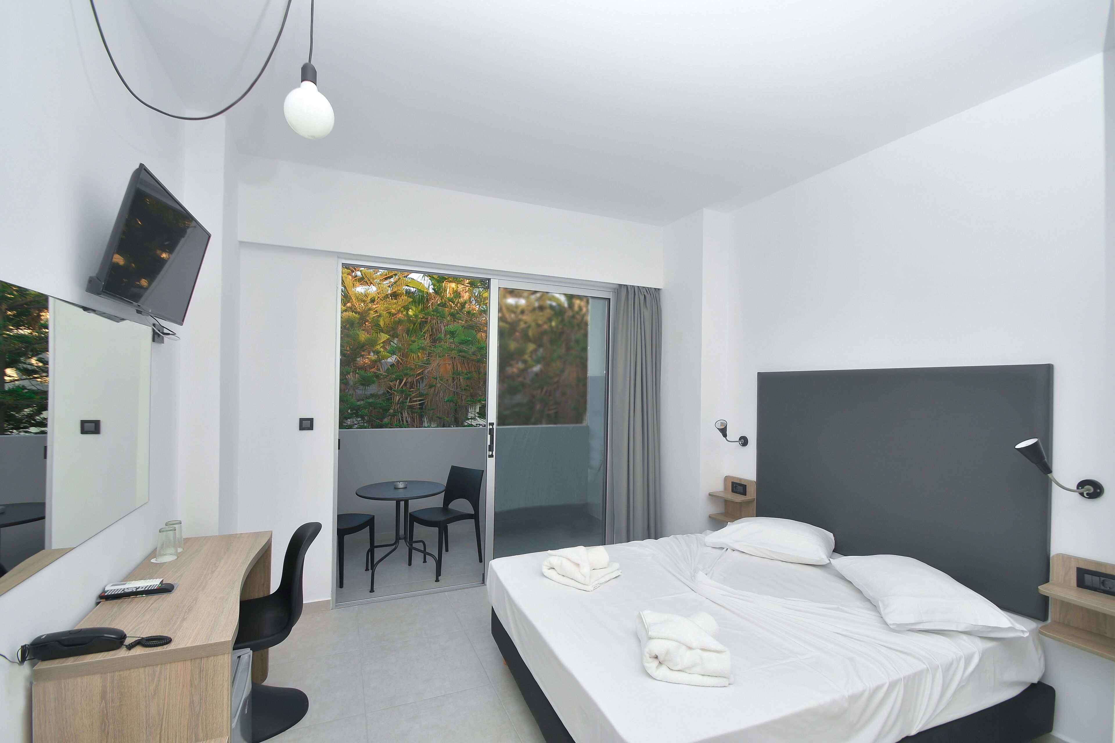 Evita Bay Hotel