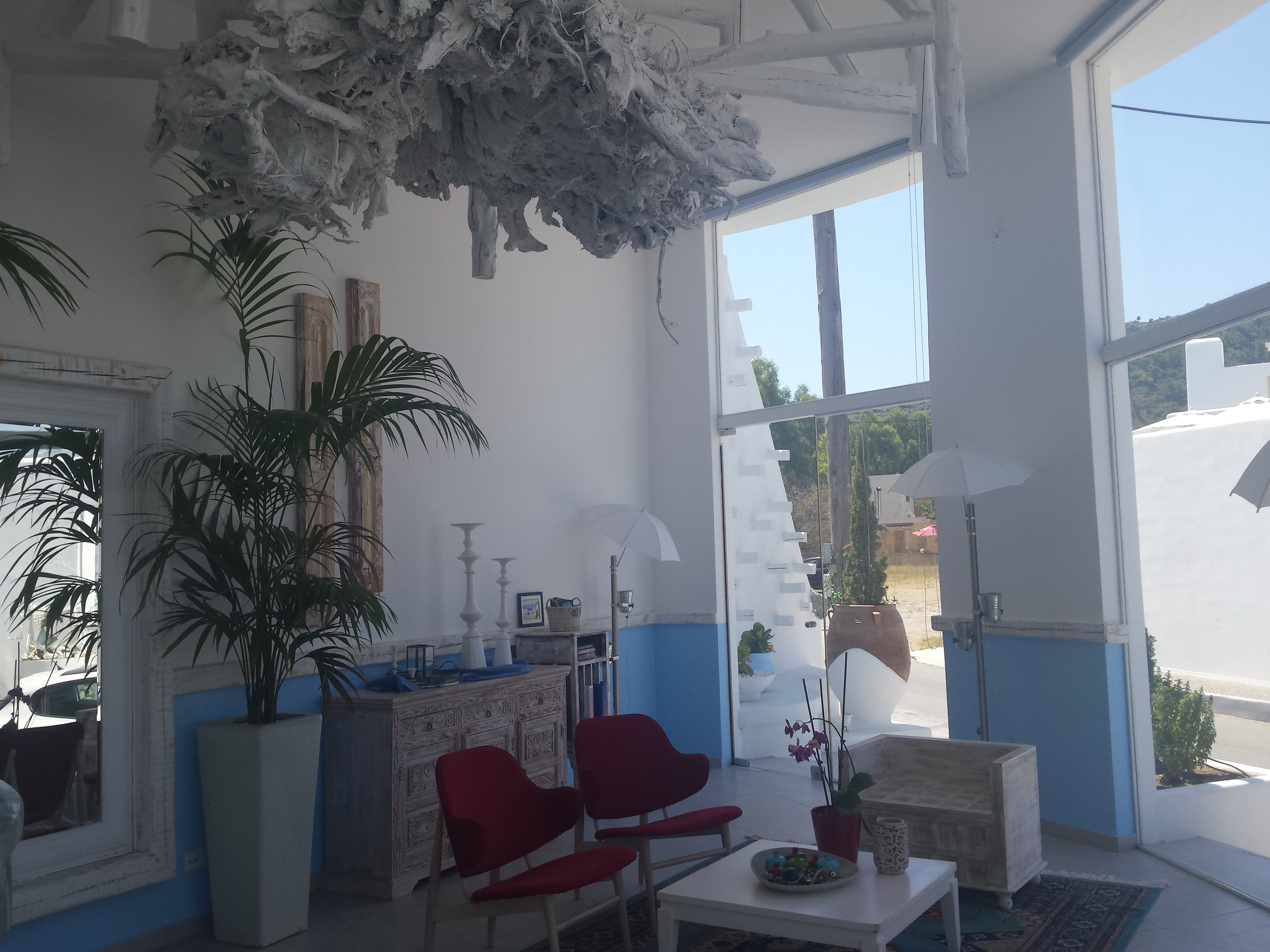 Kouros Home