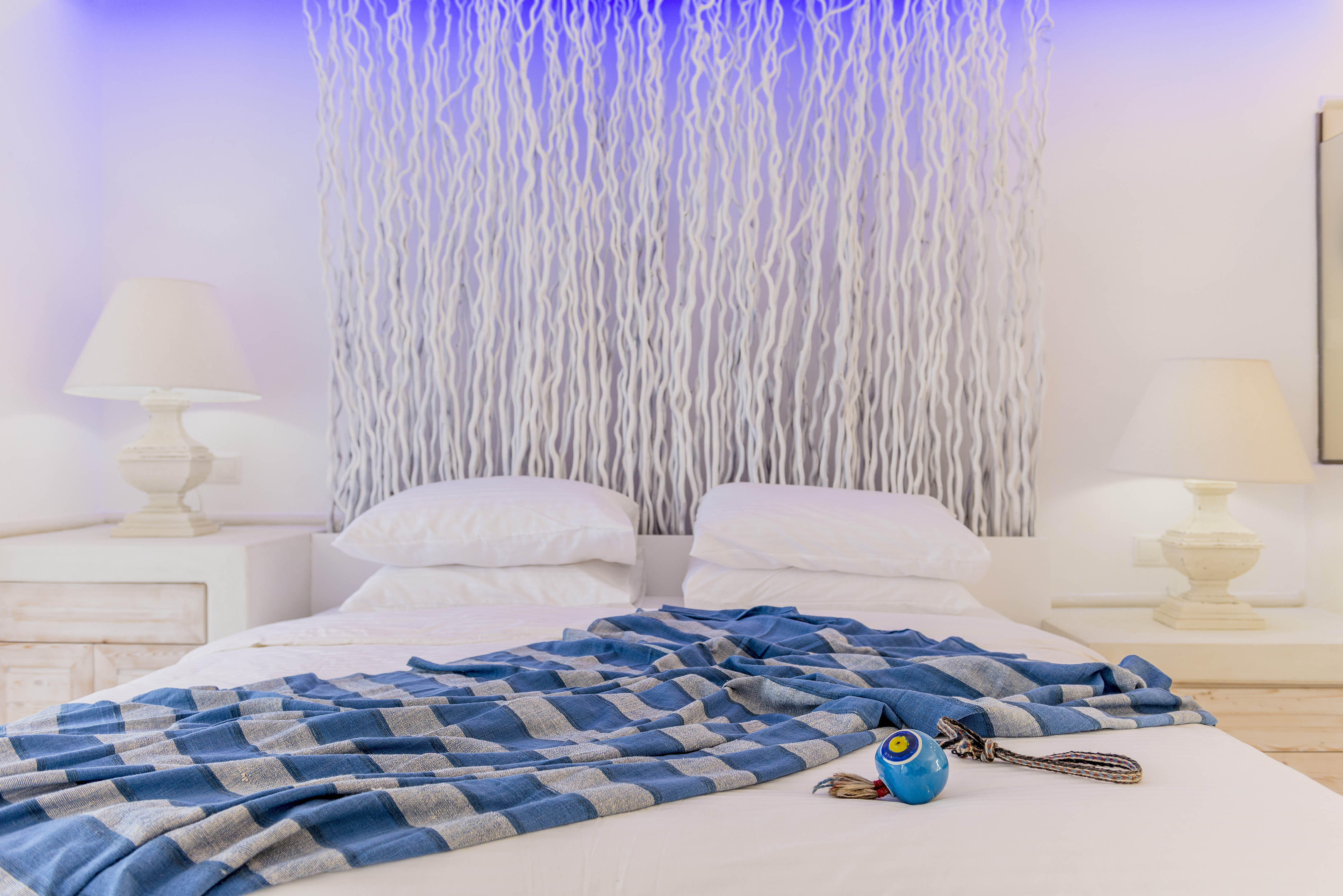 Kouros Home