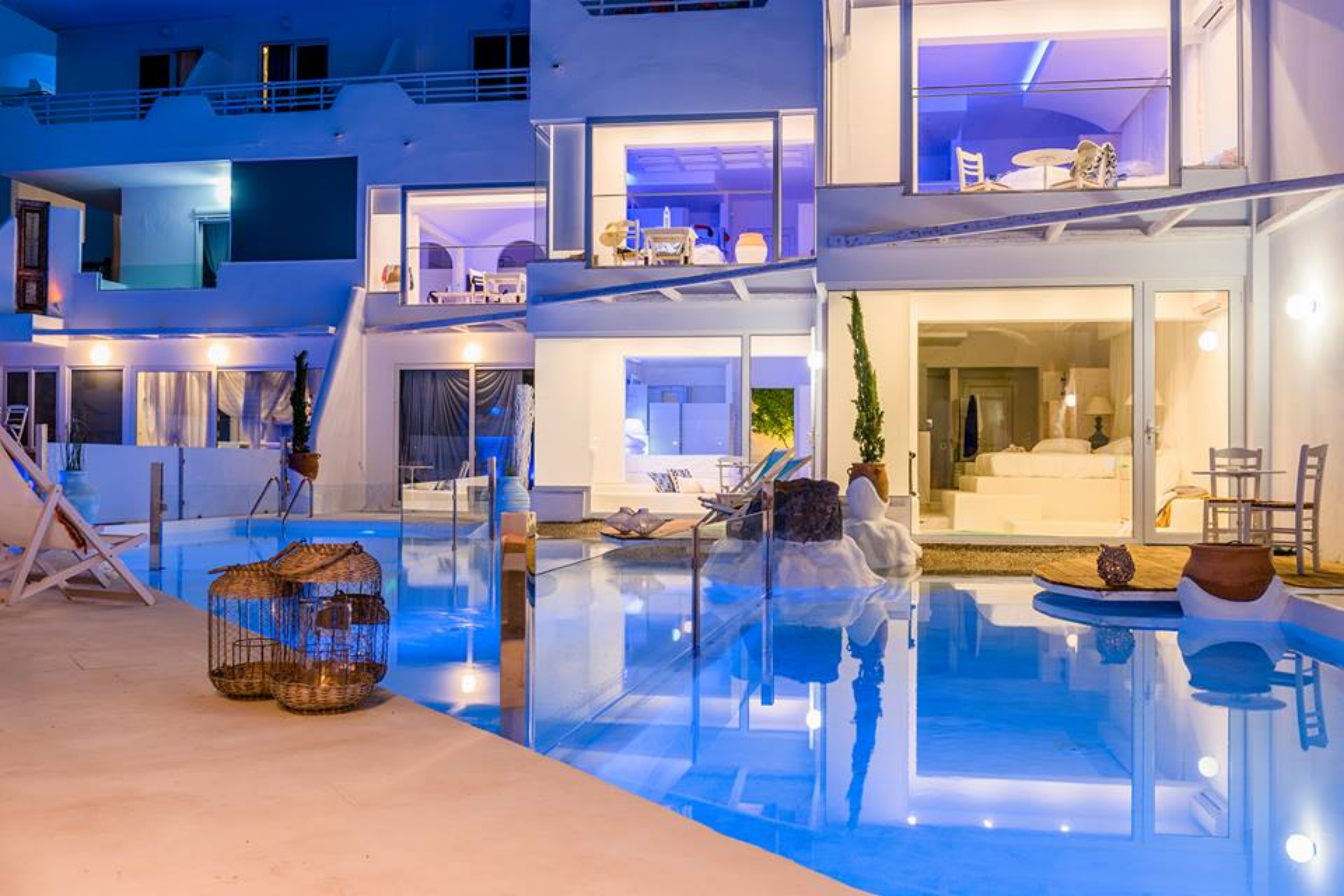 Kouros Home
