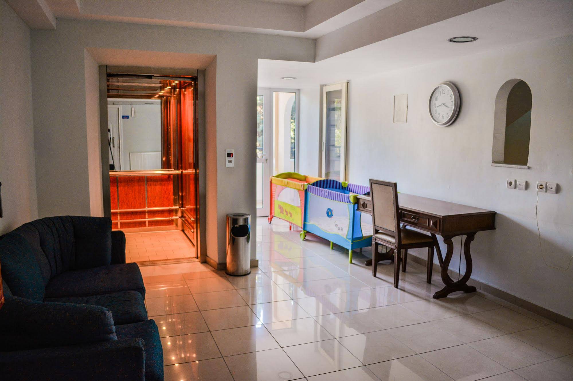 Mon Repos Hotel