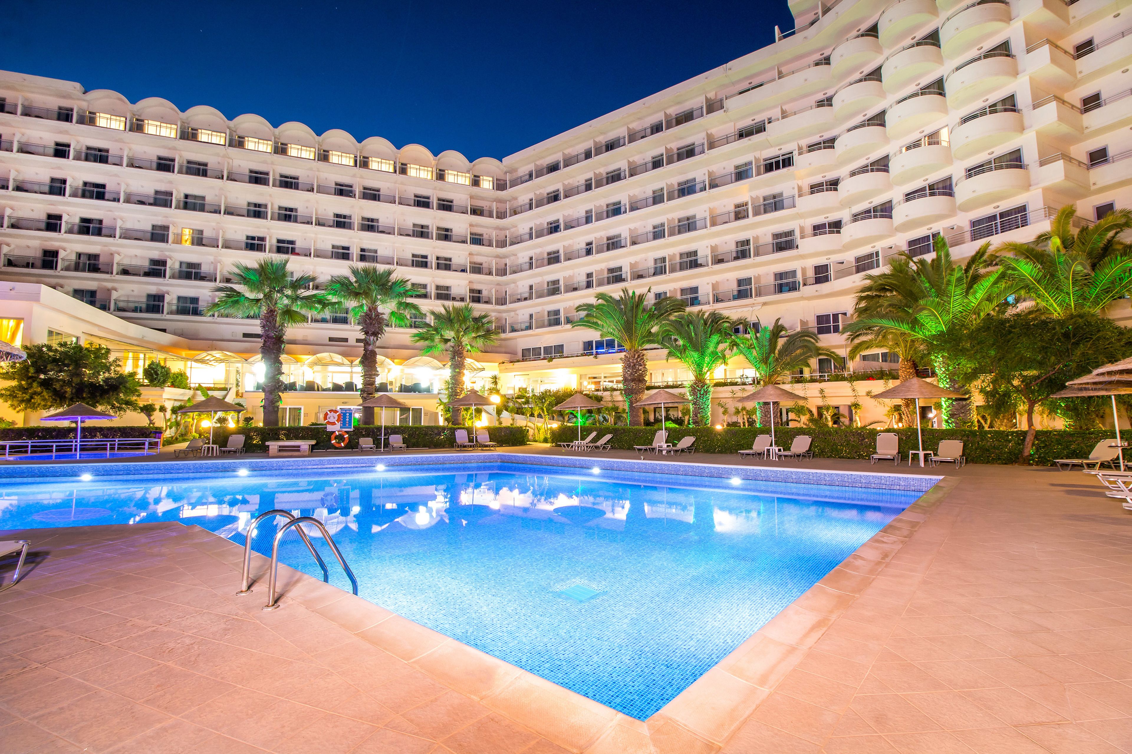 Pegasos Deluxe Beach Hotel