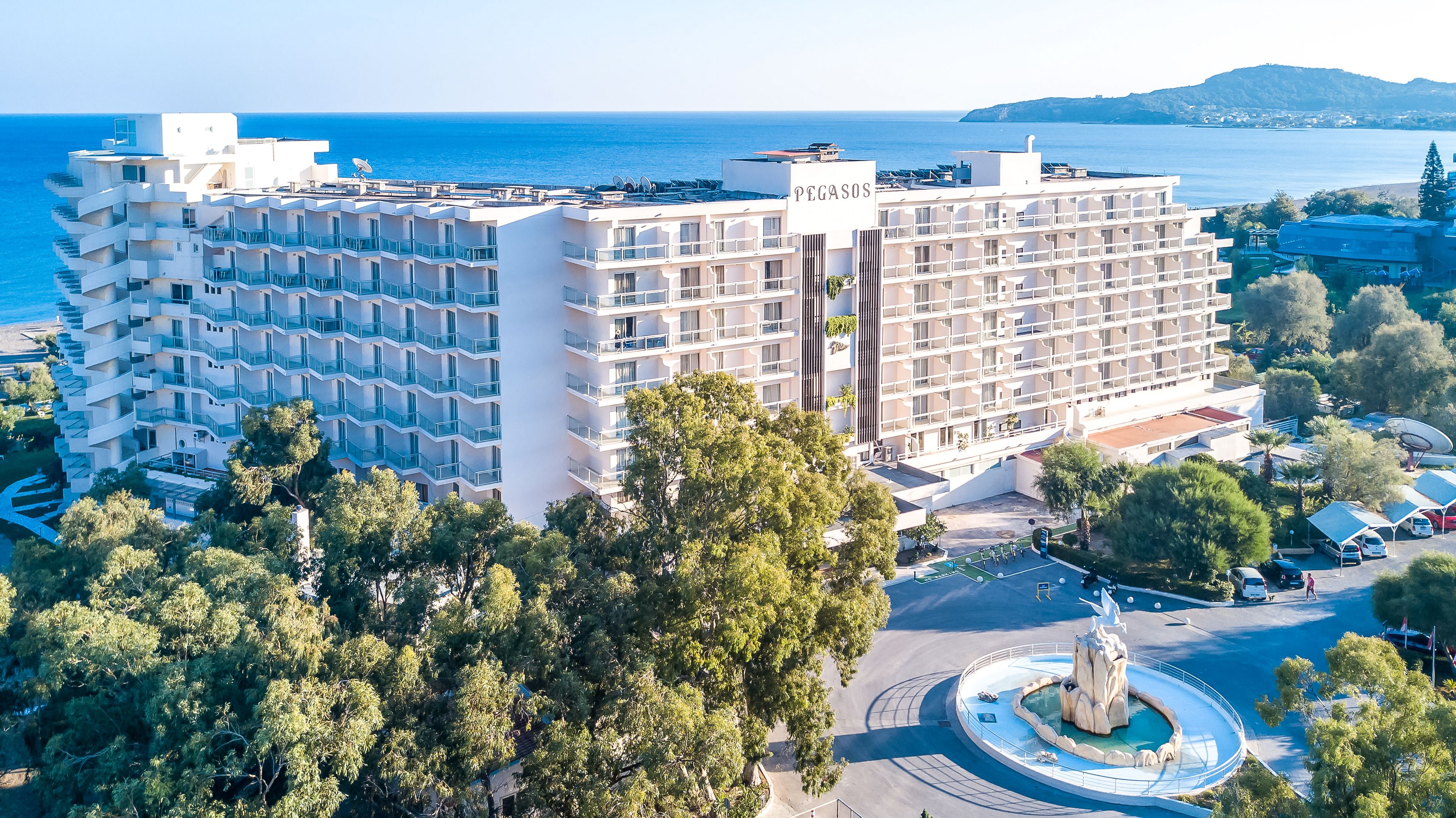 Pegasos Deluxe Beach Hotel