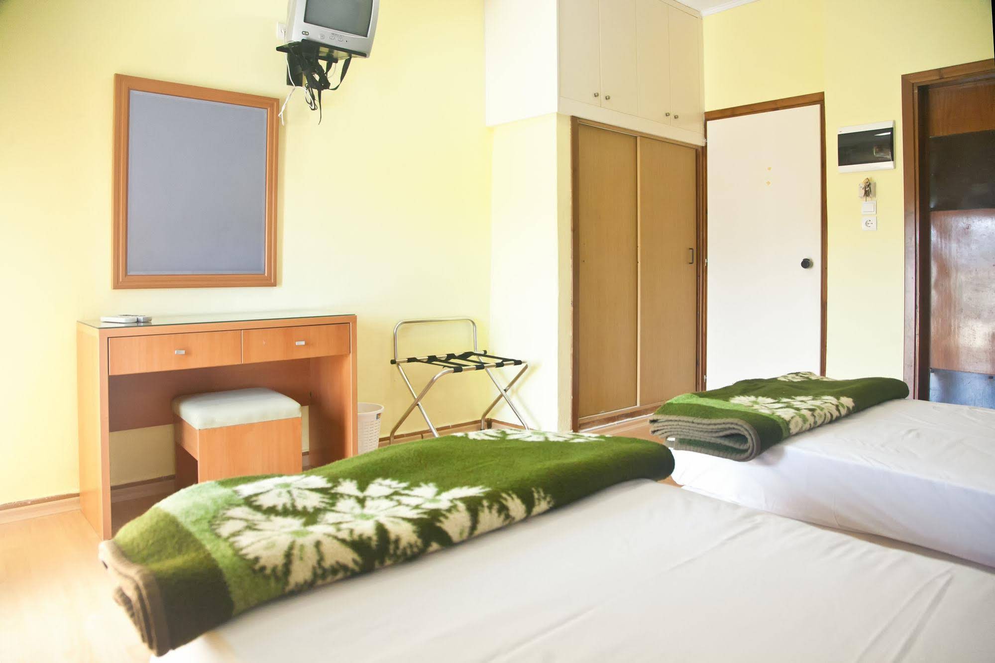 Rea Hotel