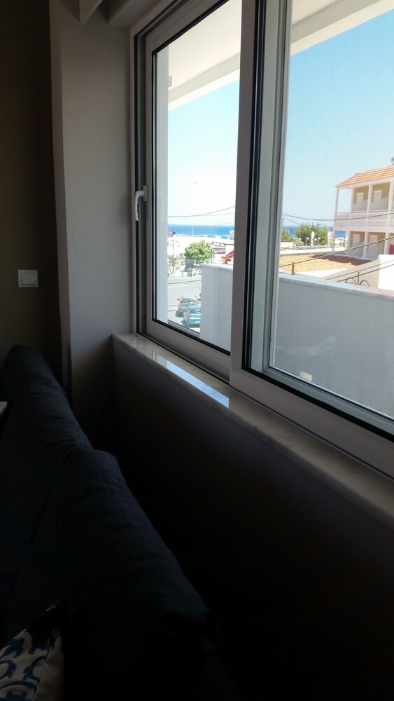 Ria's Deluxe Apartments