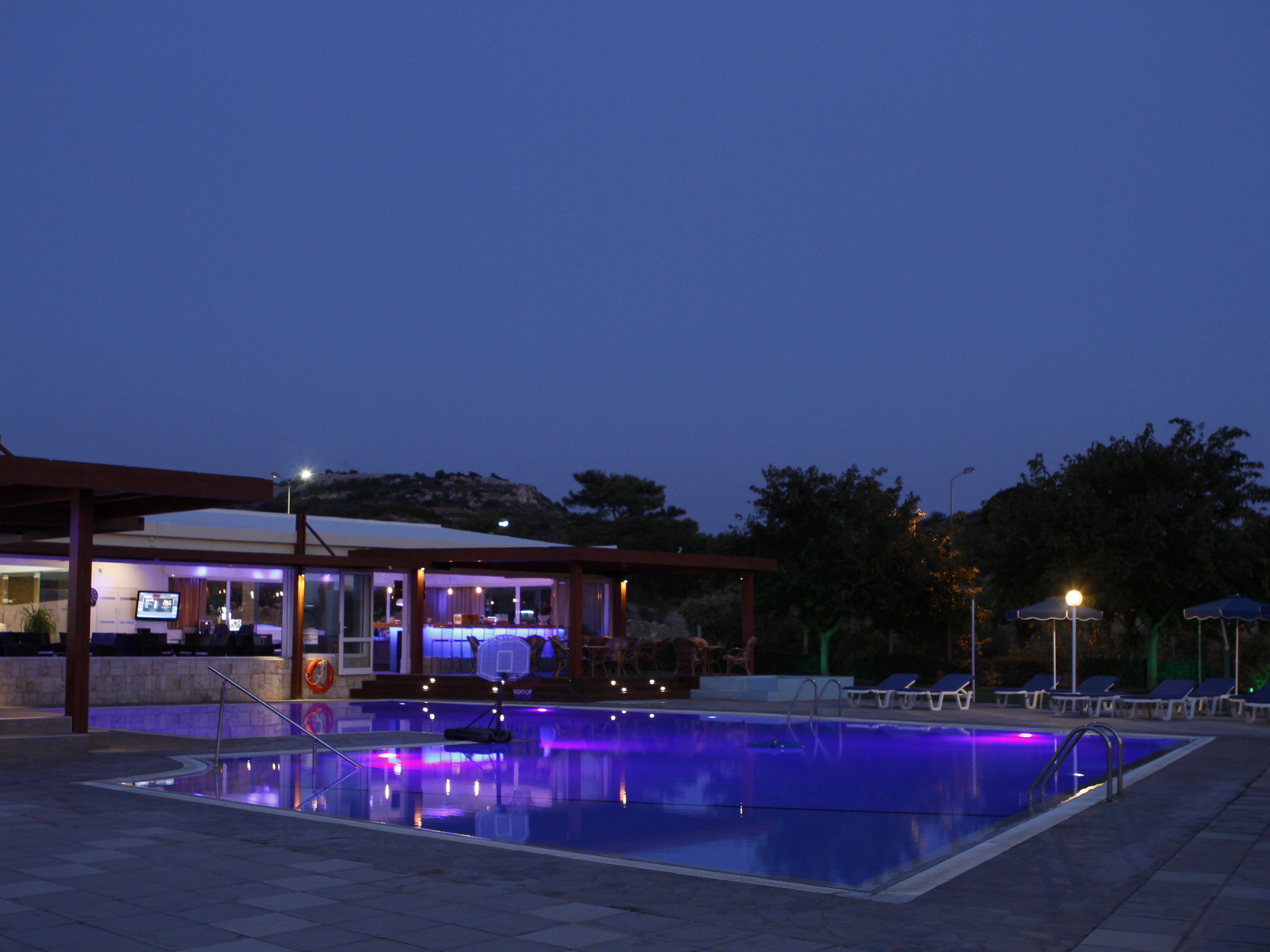 Zoes Hotel
