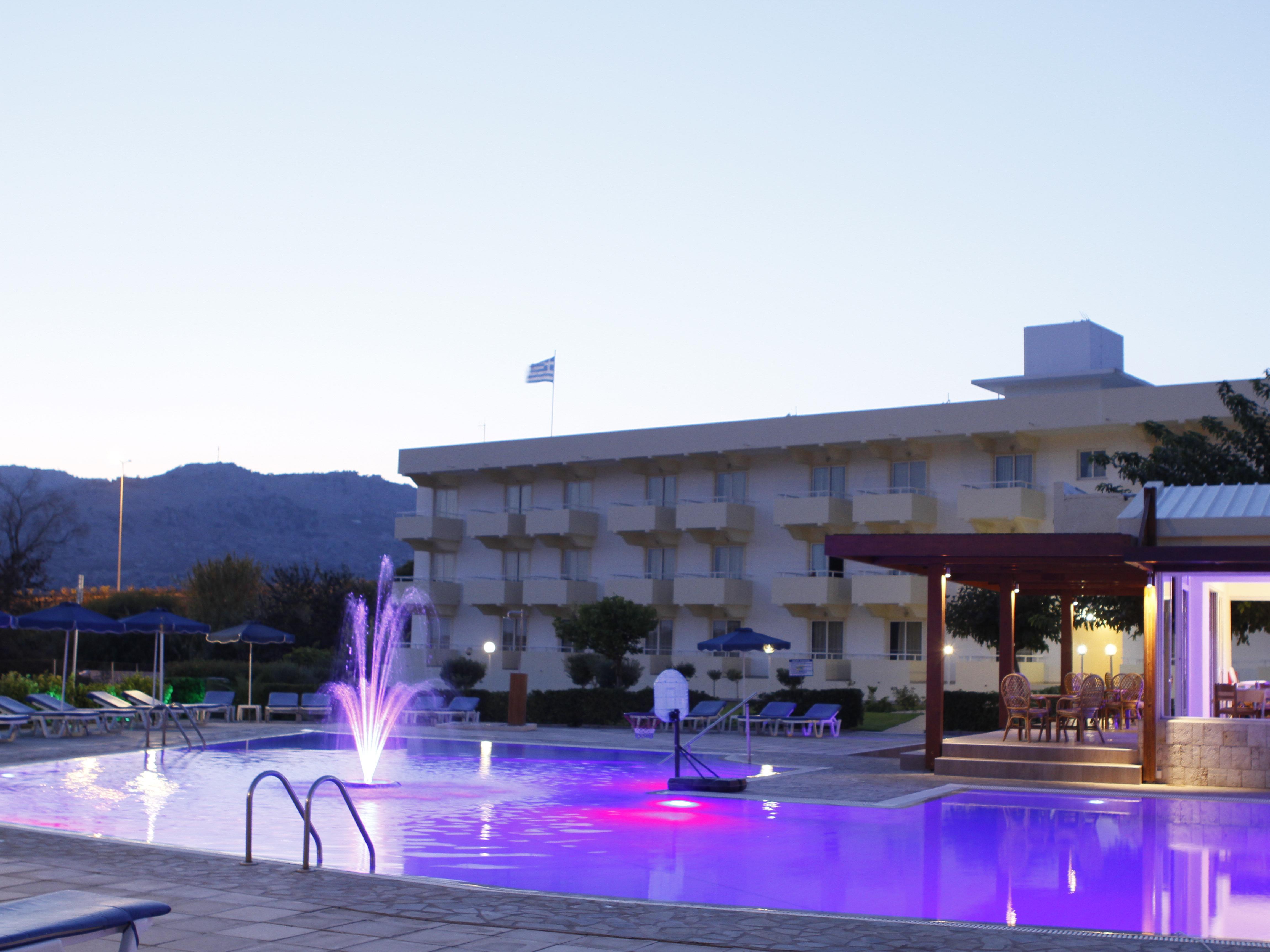 Zoes Hotel