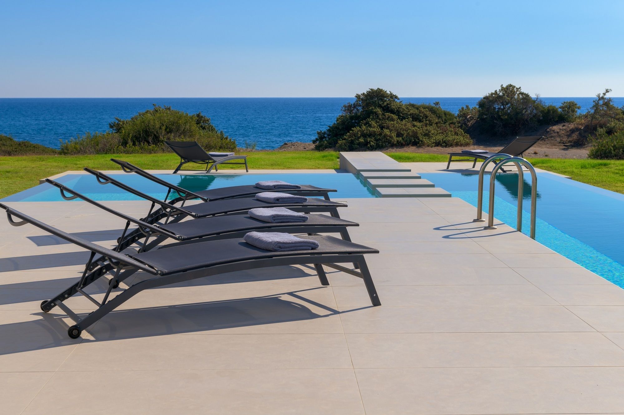 Albatross Villas
