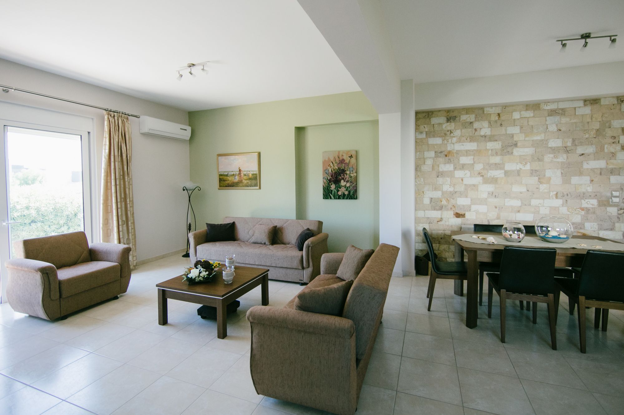 Evi's Sea View Villa
