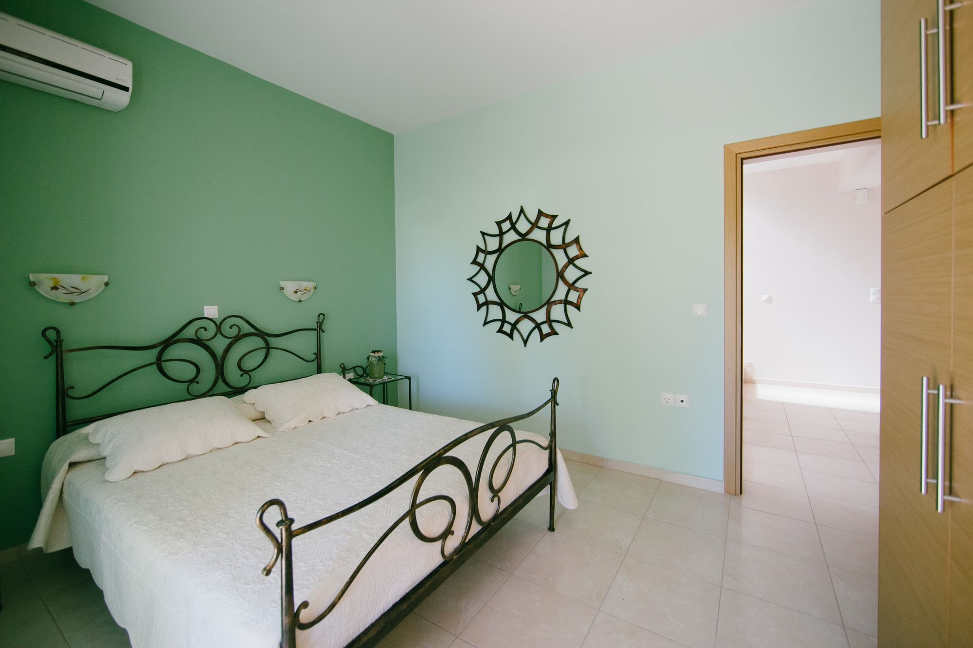 Evi's Sea View Villa
