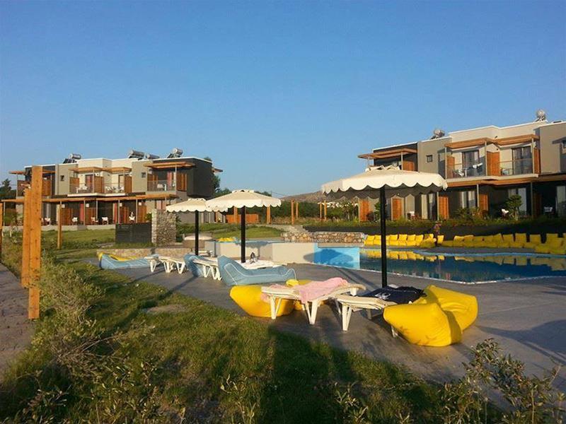Gennadi Seaside Resort
