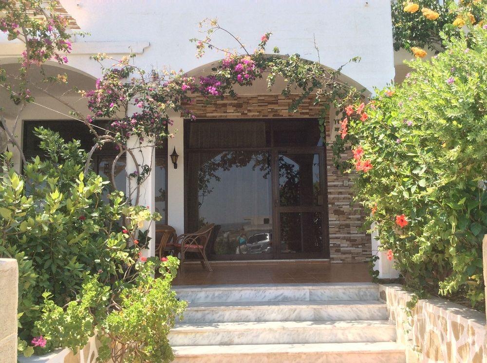 Panorama Gennadi Guest House & Bistrot