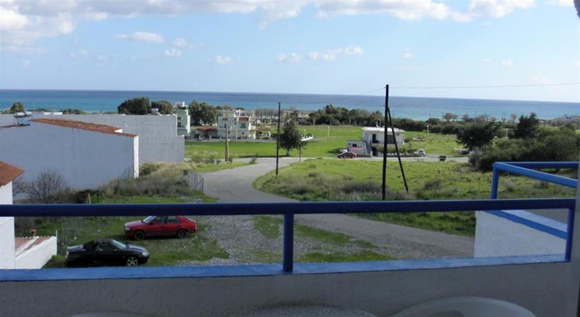 Summer Breeze Hotel
