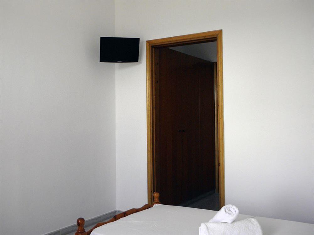 Summer Breeze Hotel
