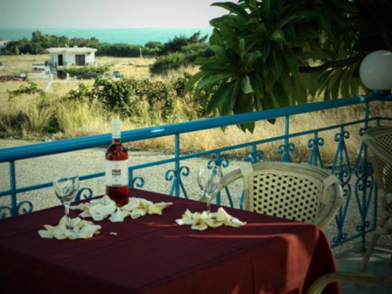 Summer Breeze Hotel