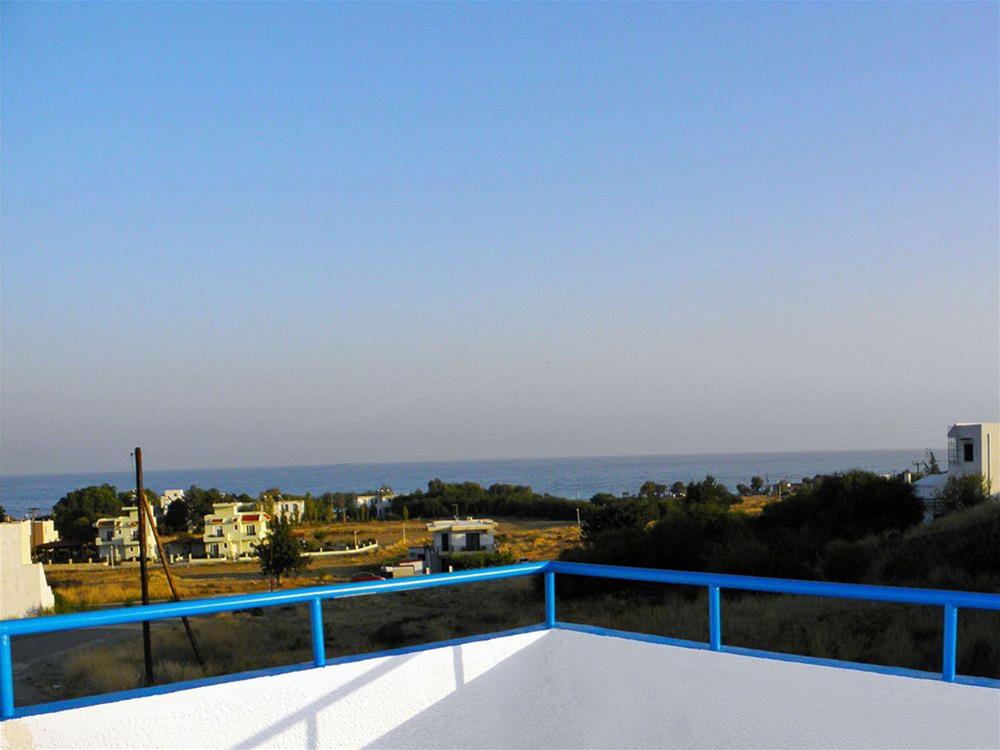 Summer Breeze Hotel