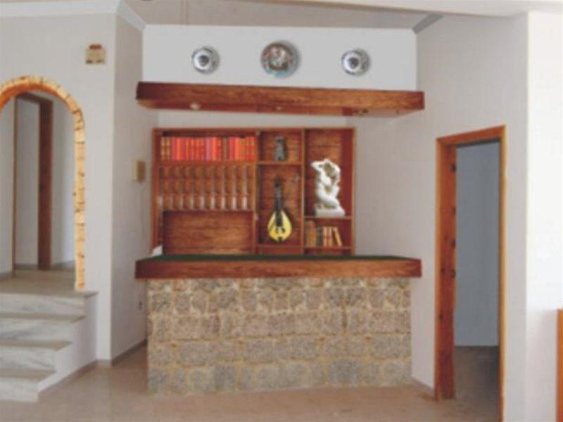 Summer Breeze Hotel