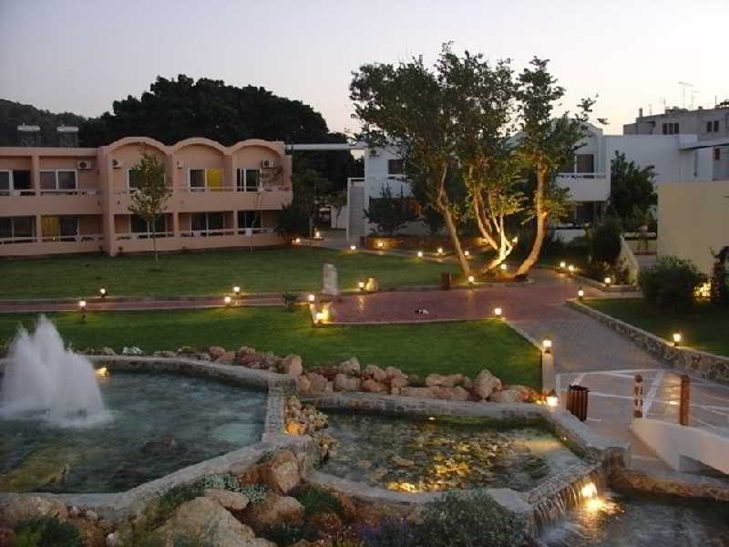 Avra Beach Resort Hotel & Bungalows