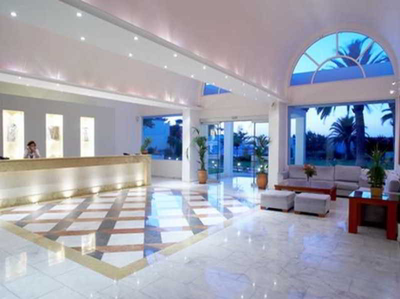 Avra Beach Resort Hotel & Bungalows