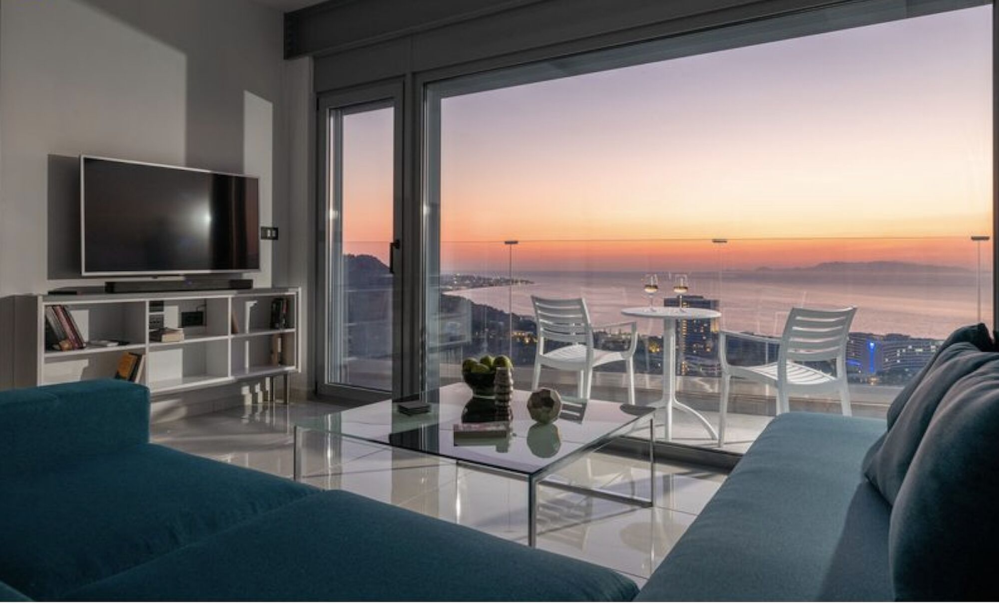 Rhodes SkyLine Suites