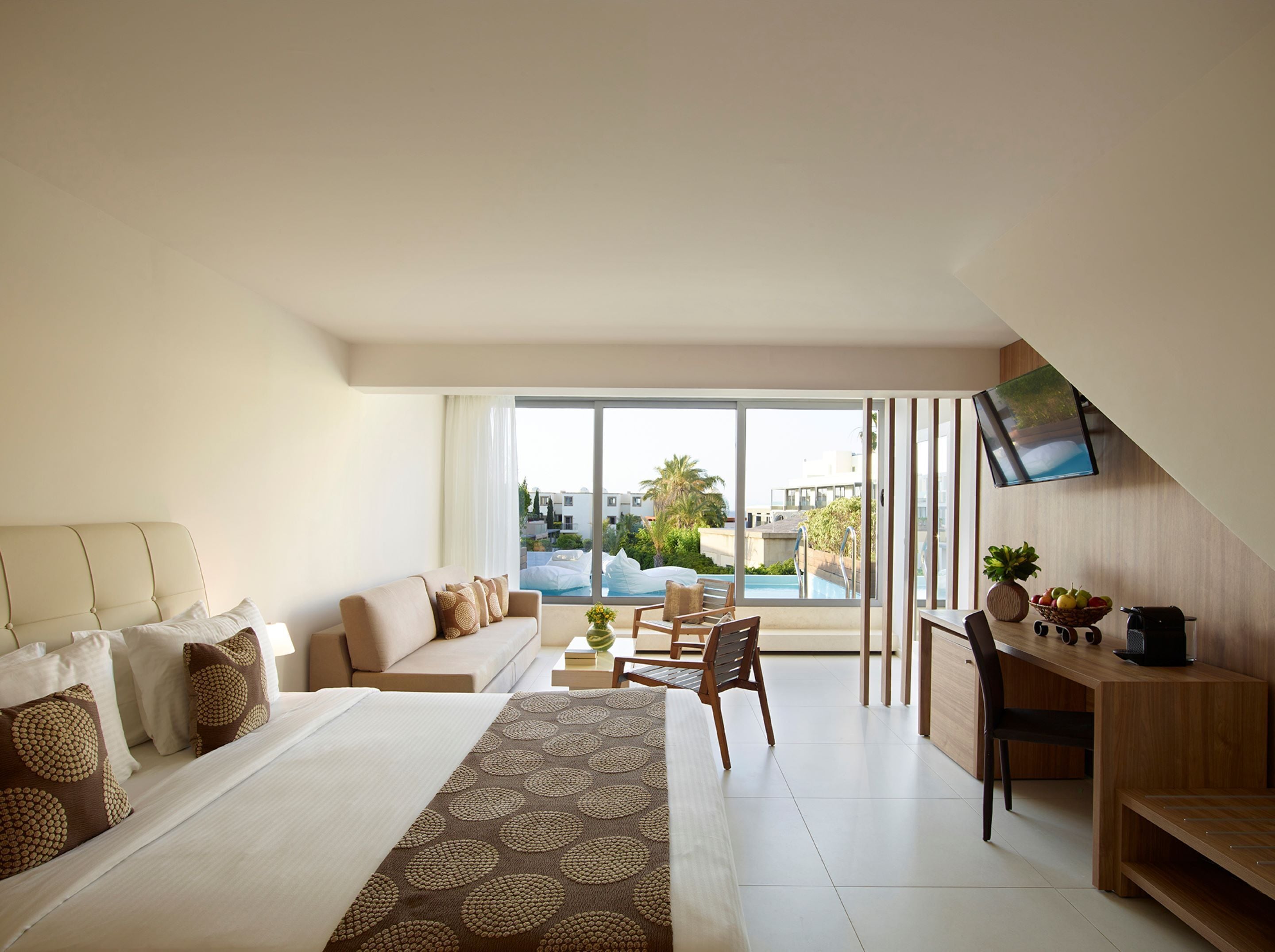The Ixian Grand & All Suites