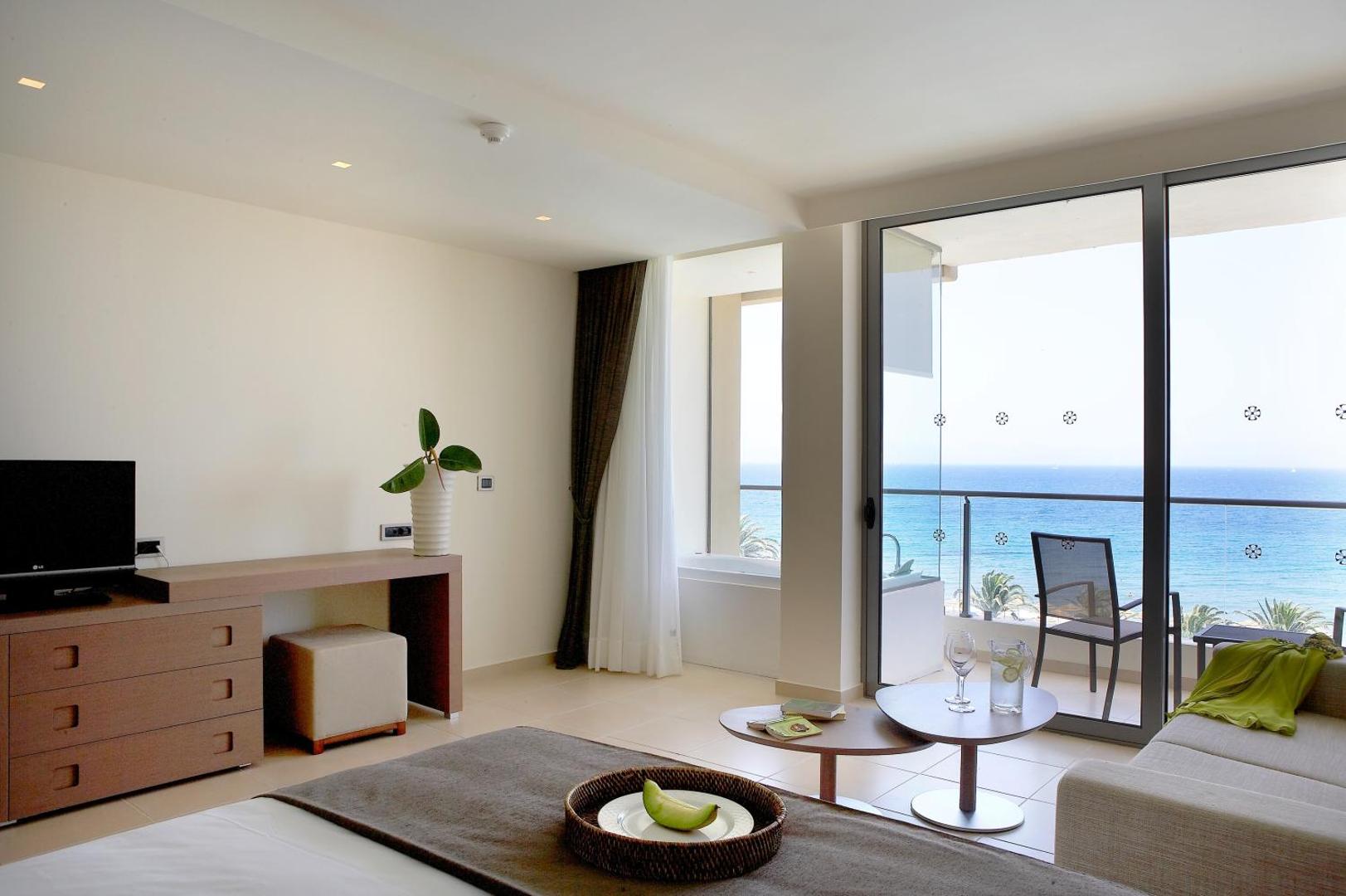 The Ixian Grand & All Suites